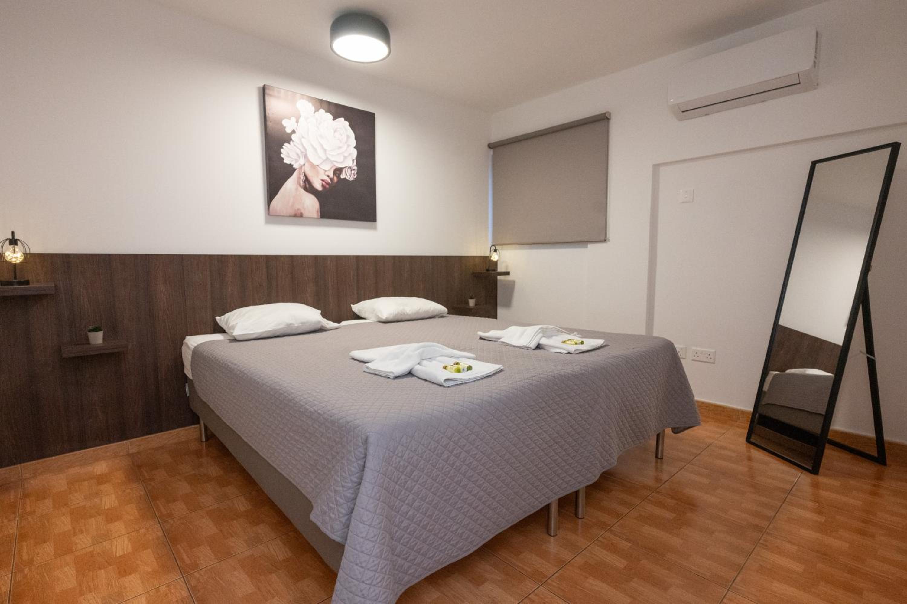 Napa Centrale Suites