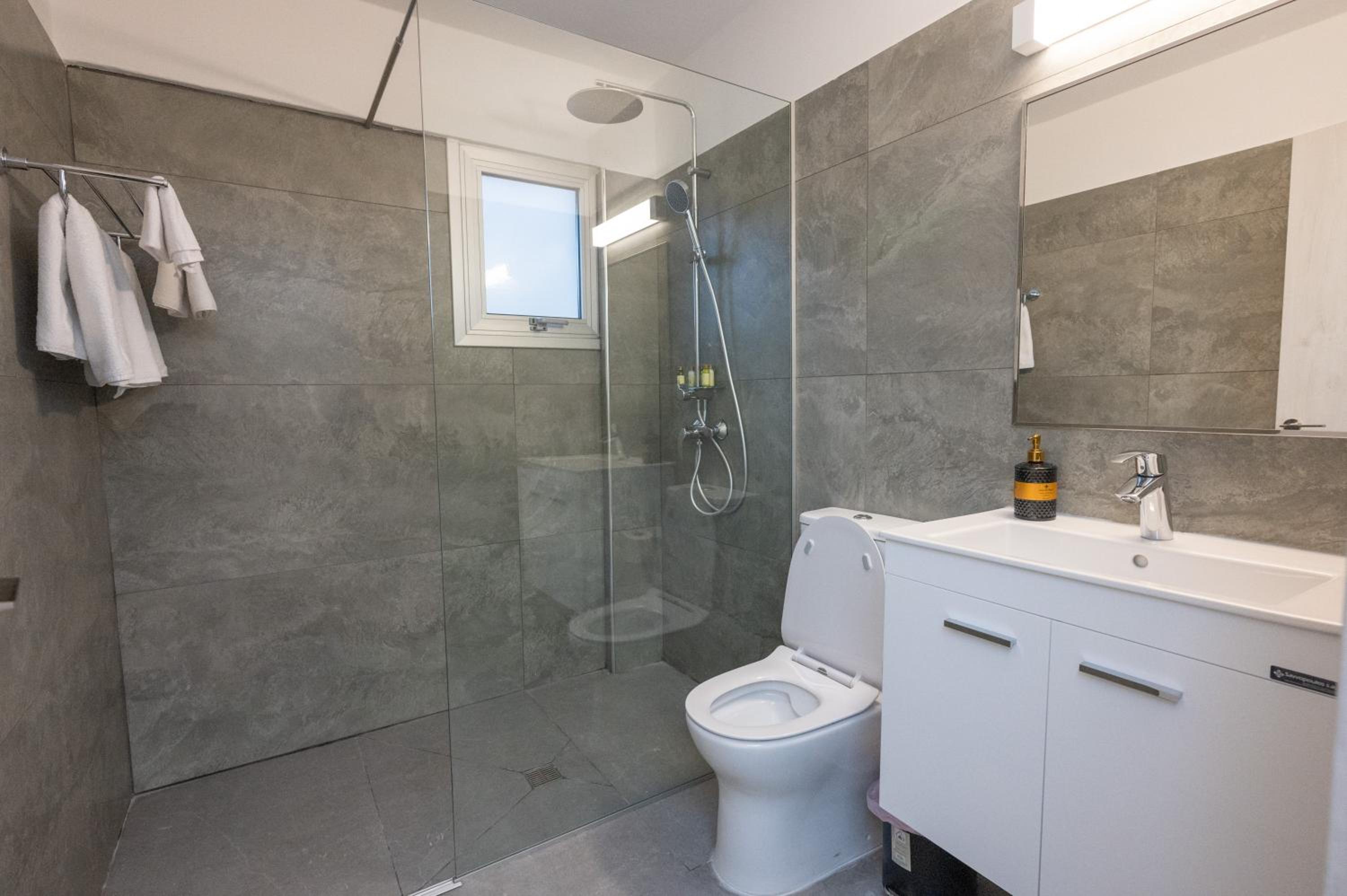 Napa Centrale Suites