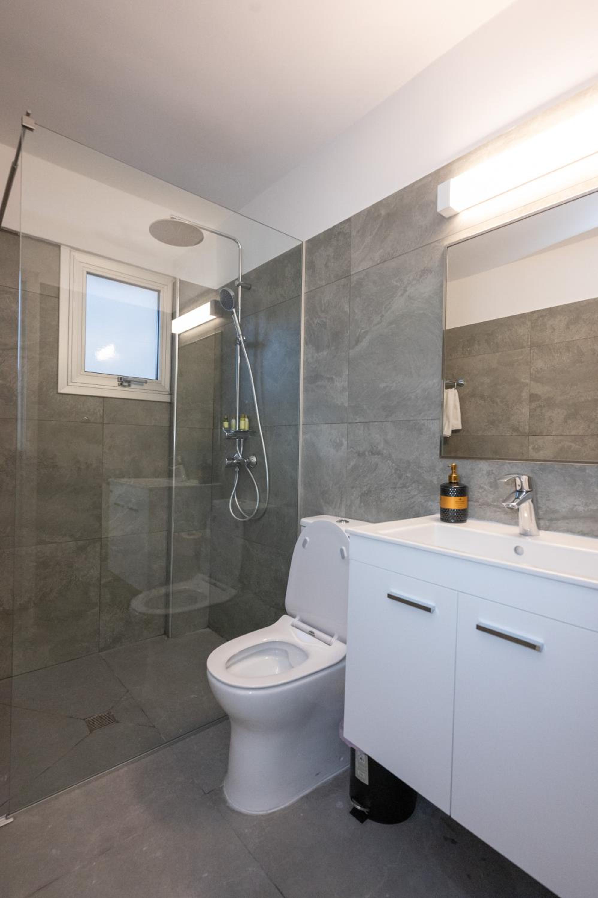 Napa Centrale Suites