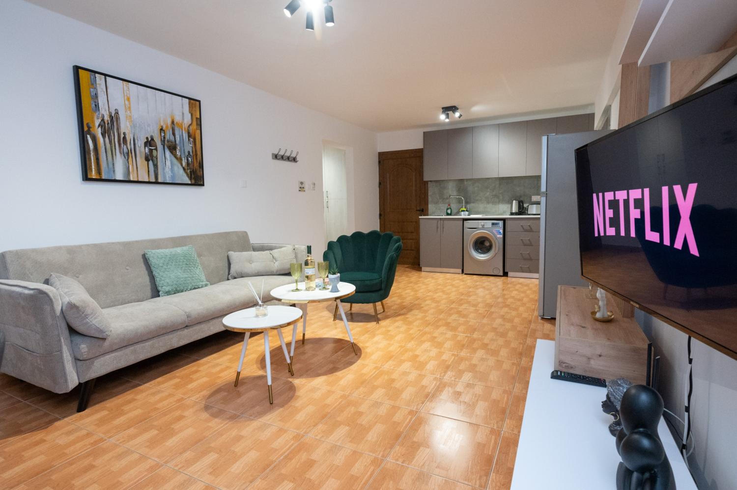 Napa Centrale Suites