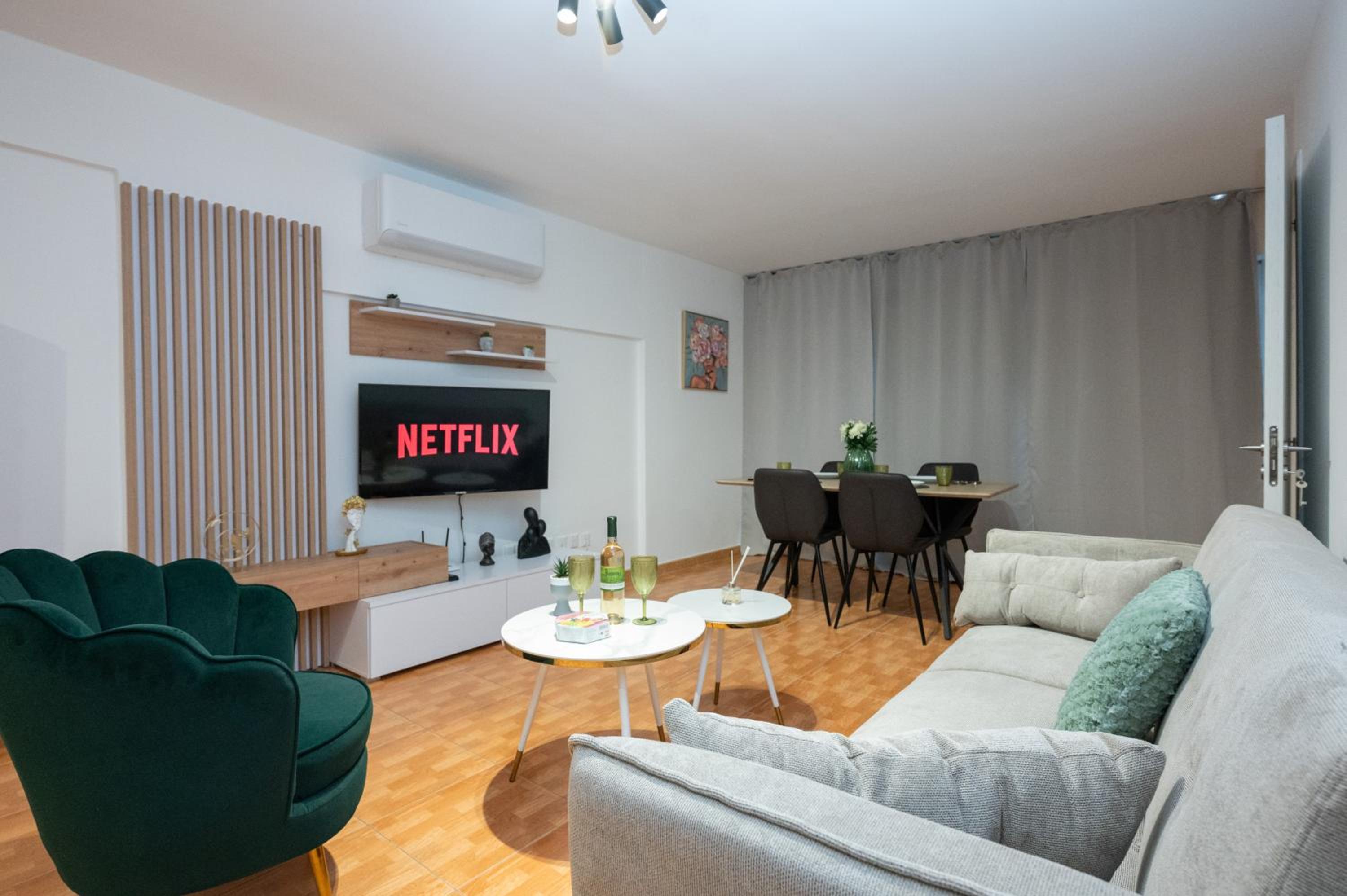 Napa Centrale Suites