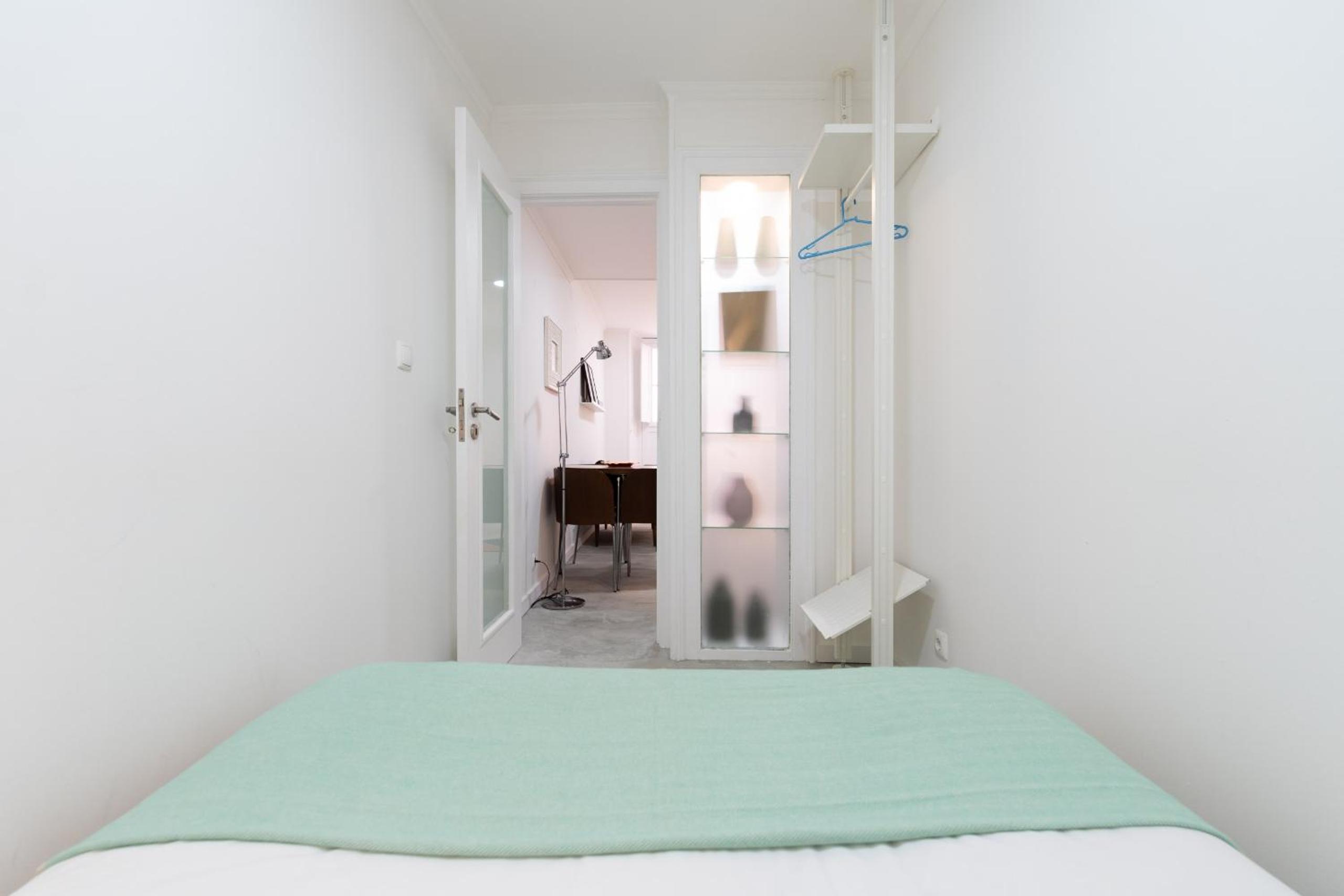 Central Alfama Studio, Perfect for Budget Travelers view 4