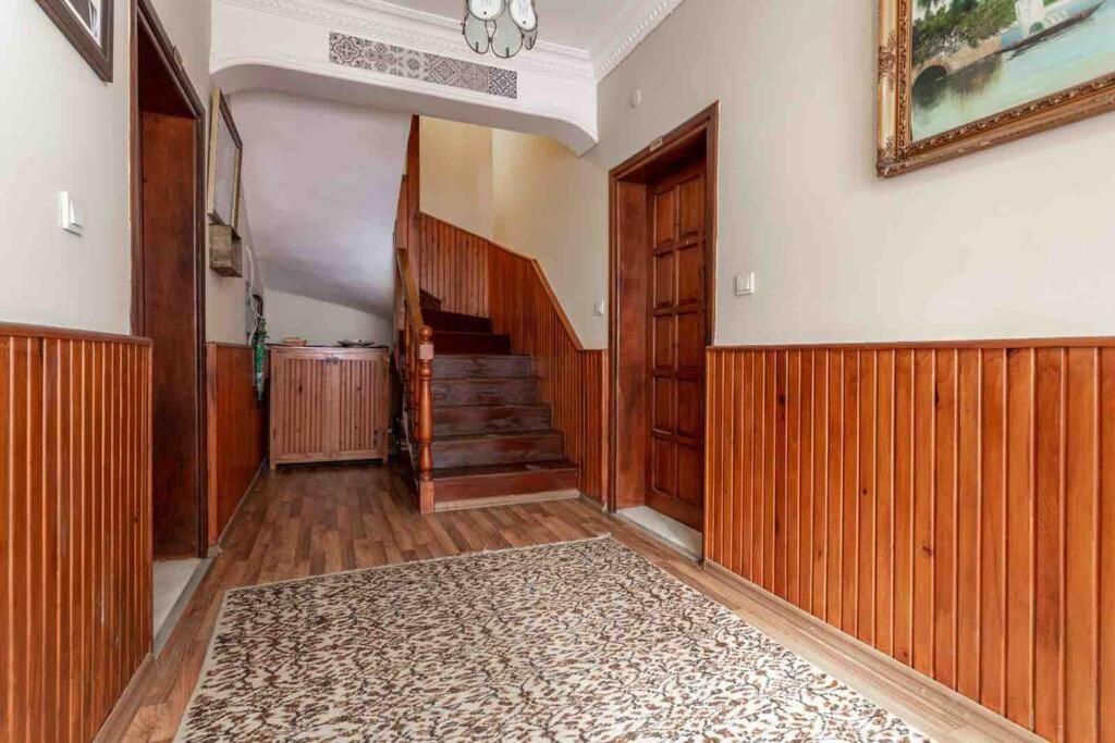 Sultan Suite - Entrance Floor