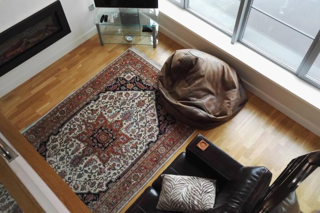 Spacious loft apartment York city centre view 3