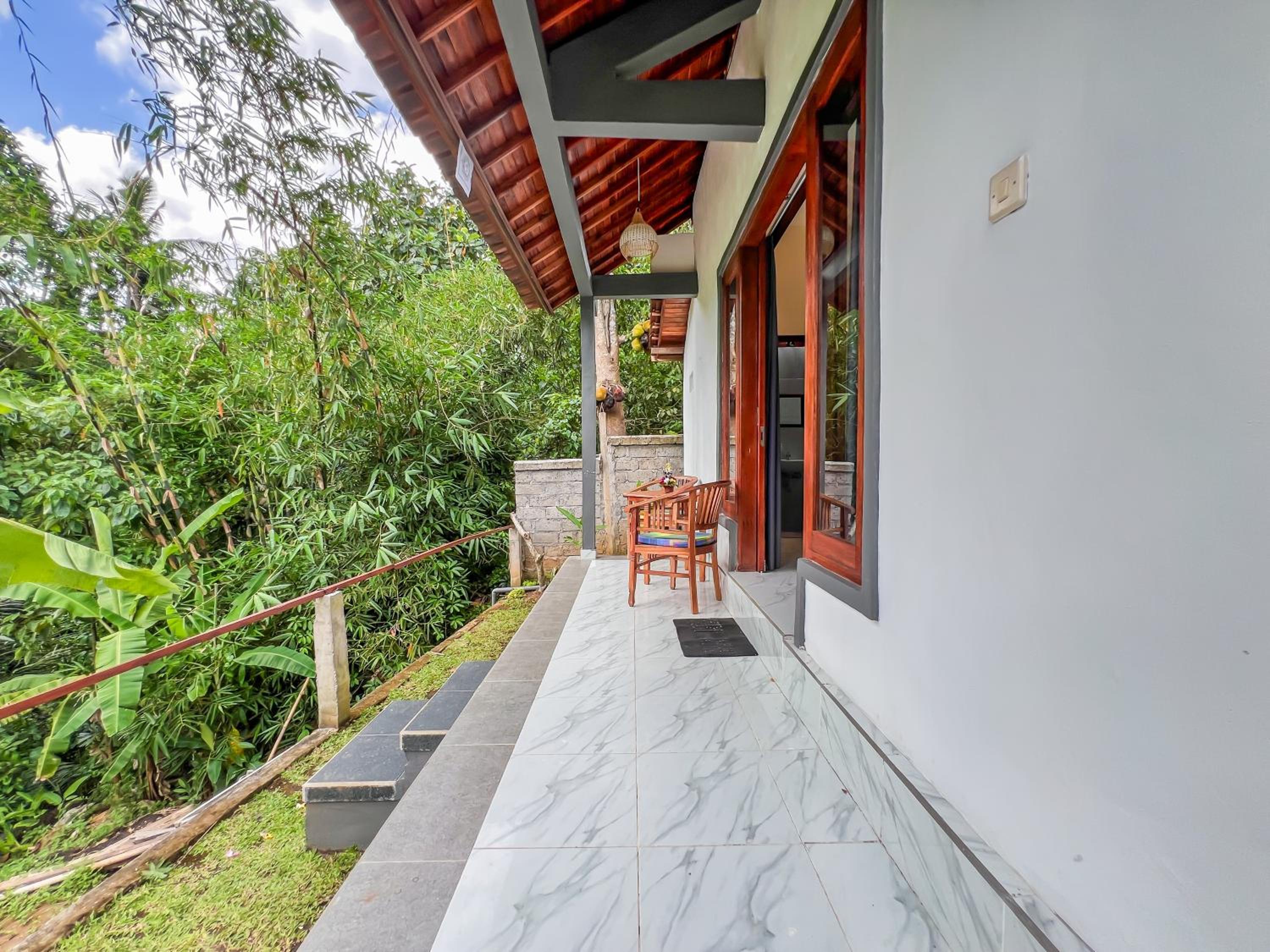Hidden Leaf Guest House