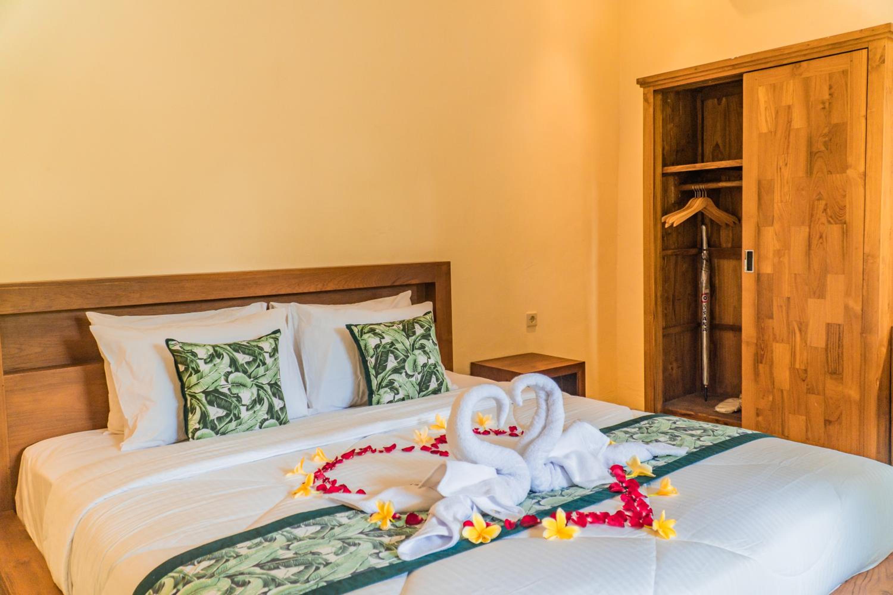 Hidden Leaf Guest House