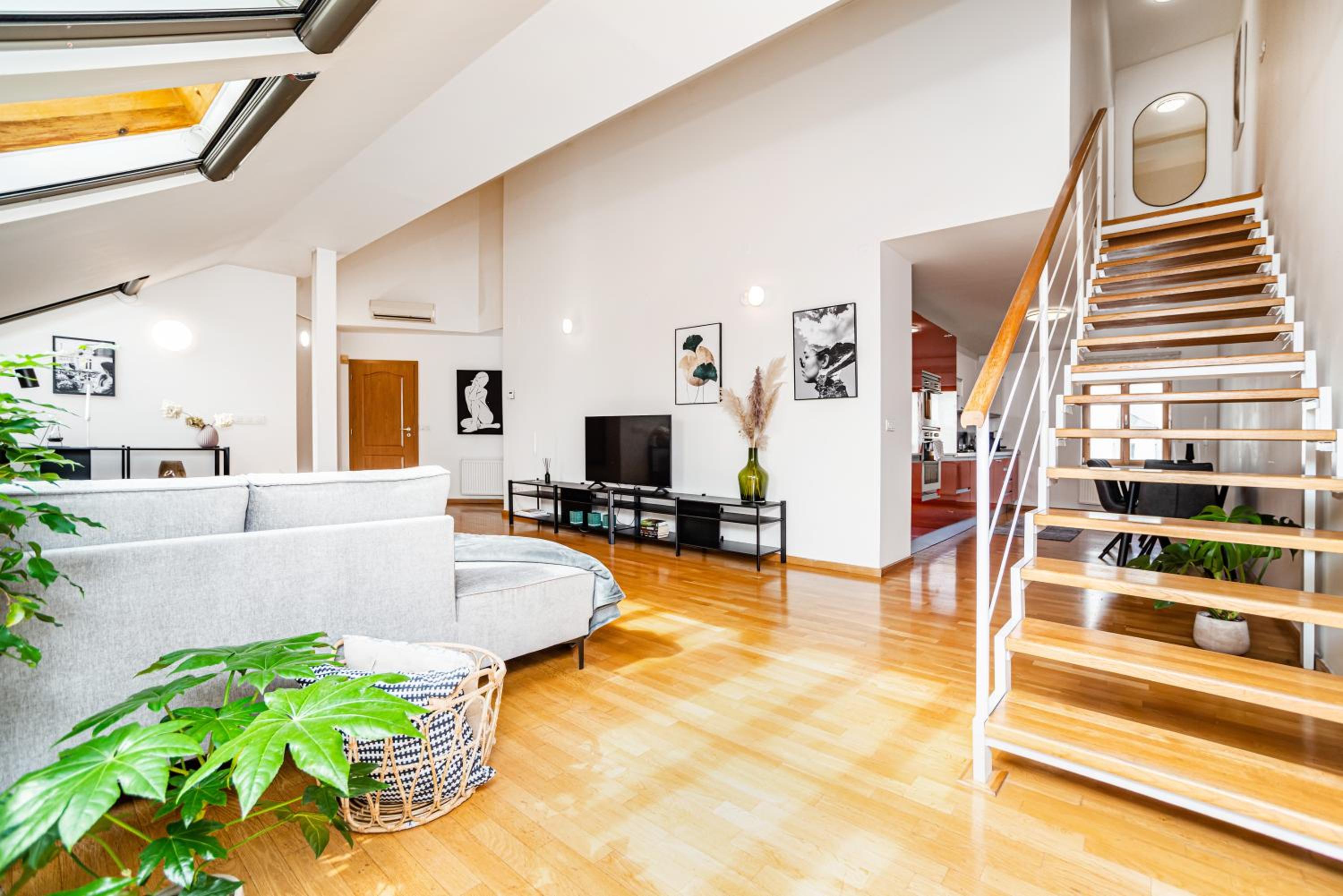 Lavish and chic duplex apartment