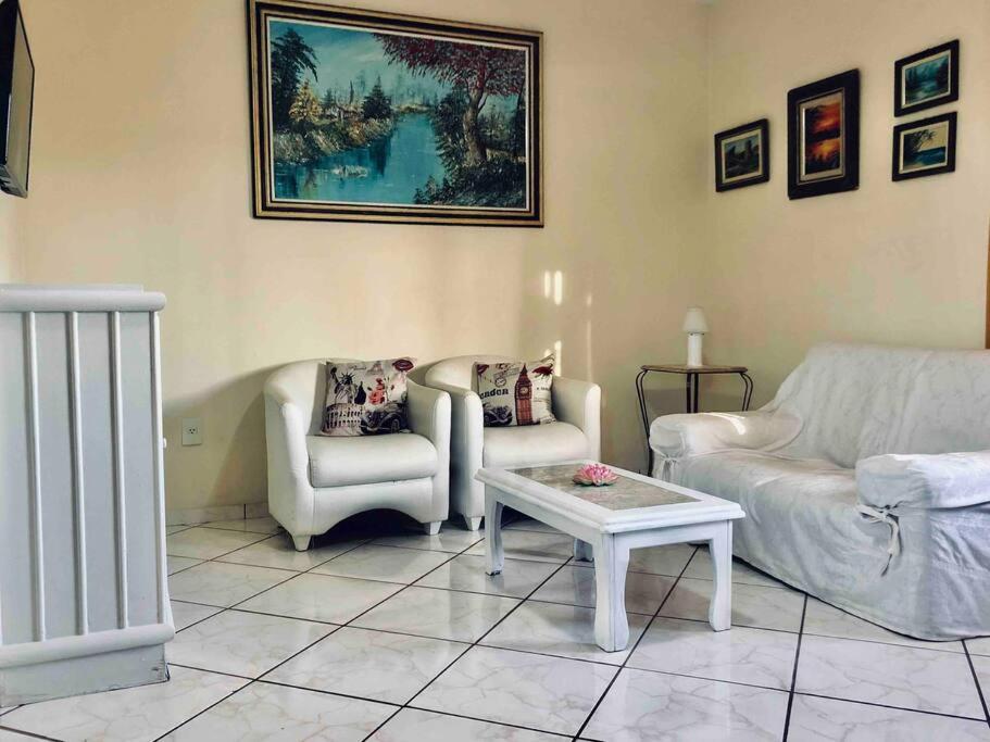 Rio das Ostras Summer House
