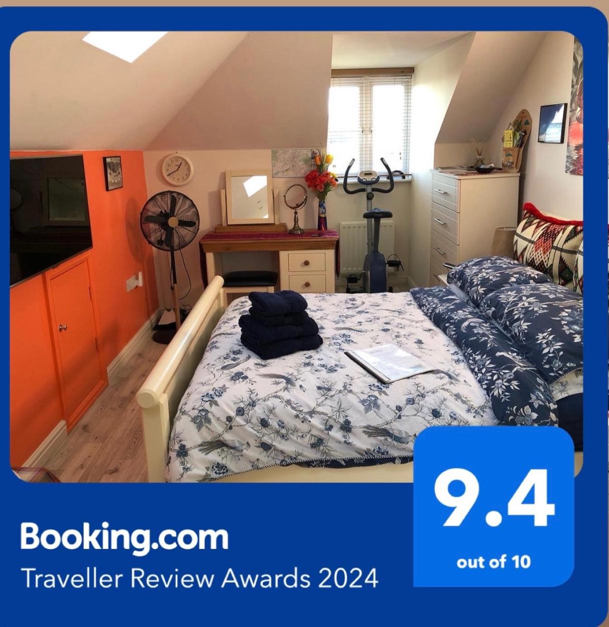 Canterbury HOMESTAY Ensuite view 5