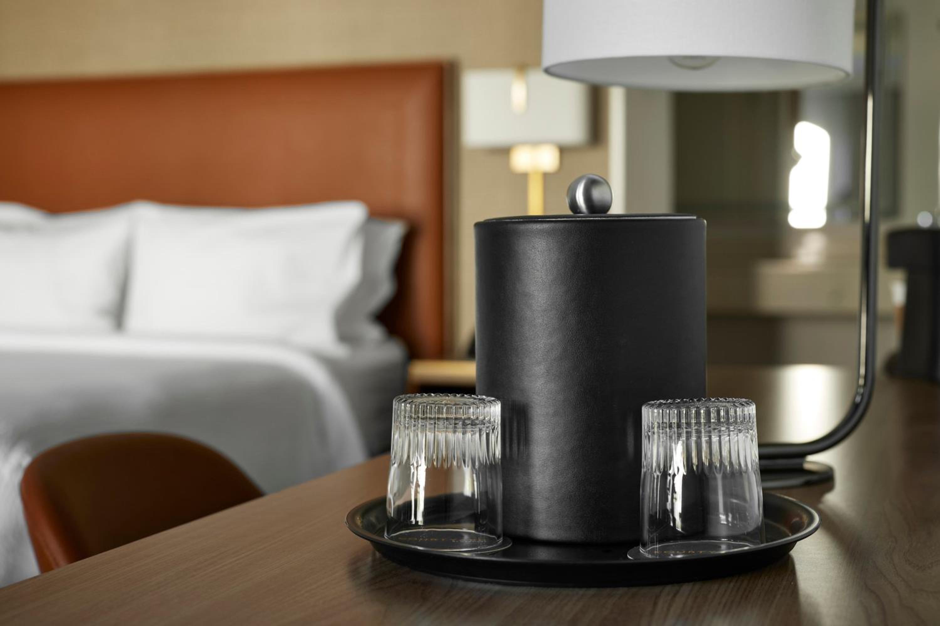 Courtyard by Marriott Los Angeles Pasadena Old Town - Property Image 50