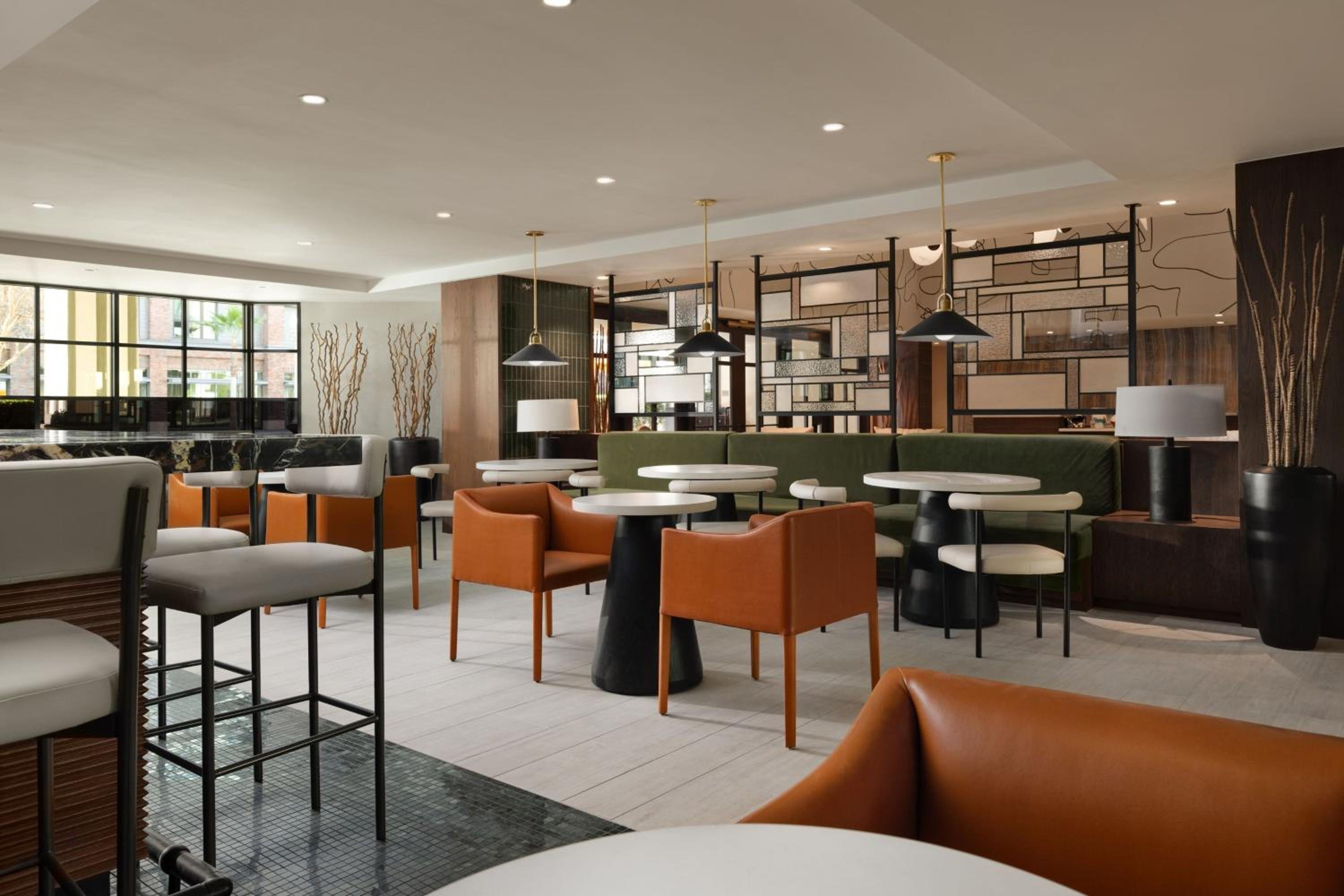 Courtyard by Marriott Los Angeles Pasadena Old Town - Property Image 4