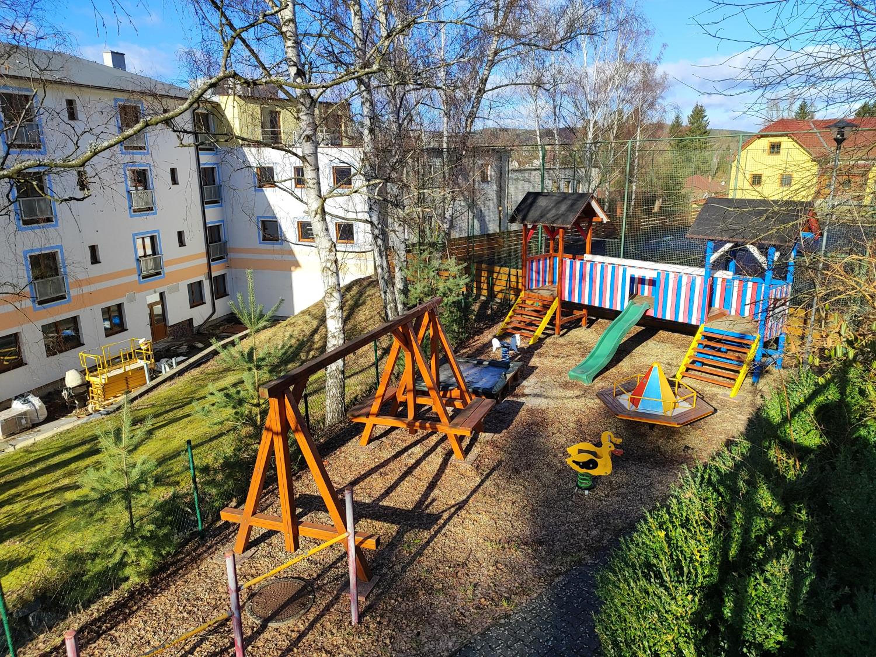 Resort Koloděje - oranžový dům