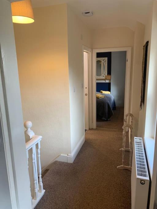 Cosy Two Bedroom Cottage with Fireplace