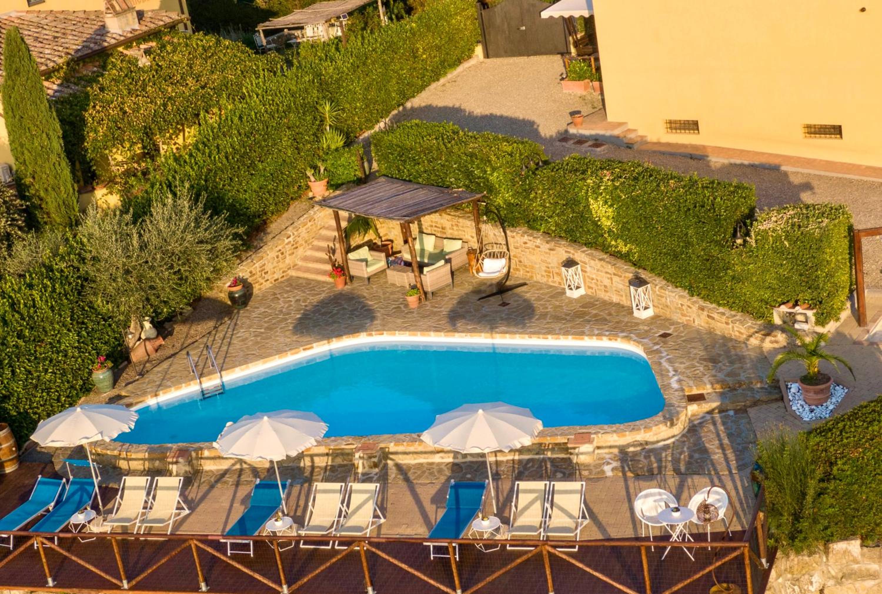Podere Vergianoni con piscina e vista mozzafiato