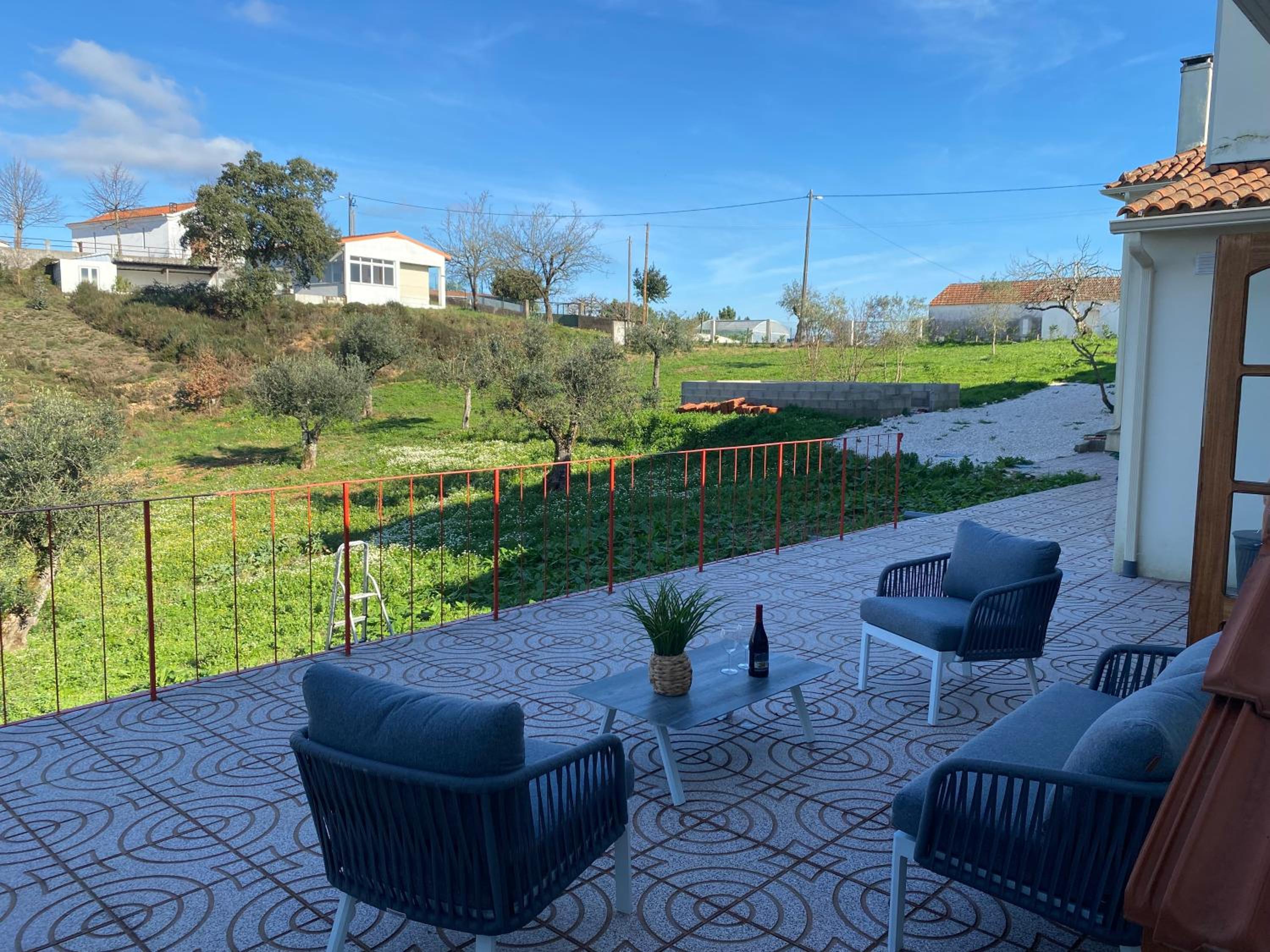 A Casa Amarela Guesthouse - Property Image 5