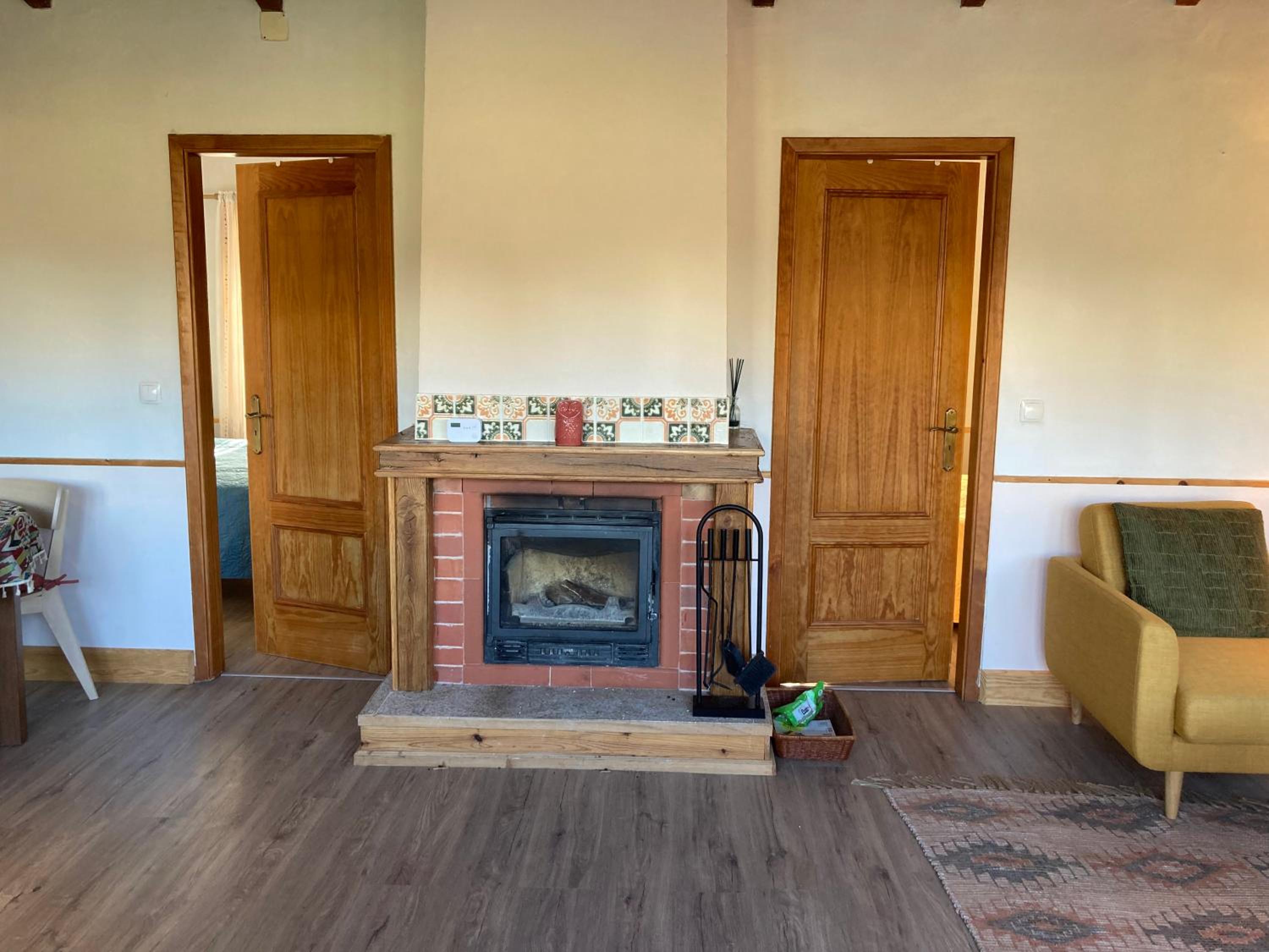 A Casa Amarela Guesthouse - Property Image 1