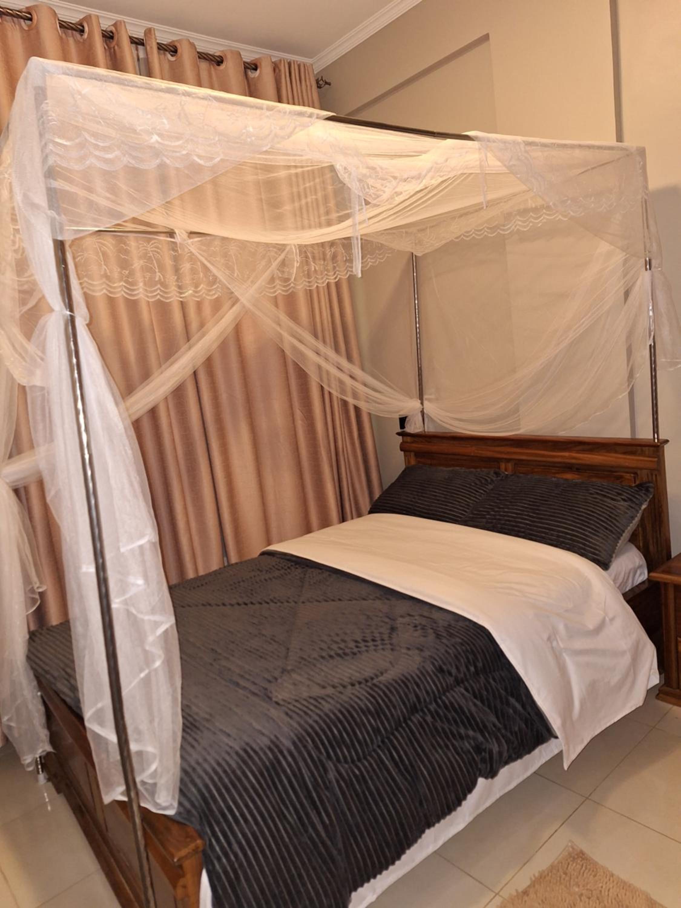 J&J Luxury Homes view 4