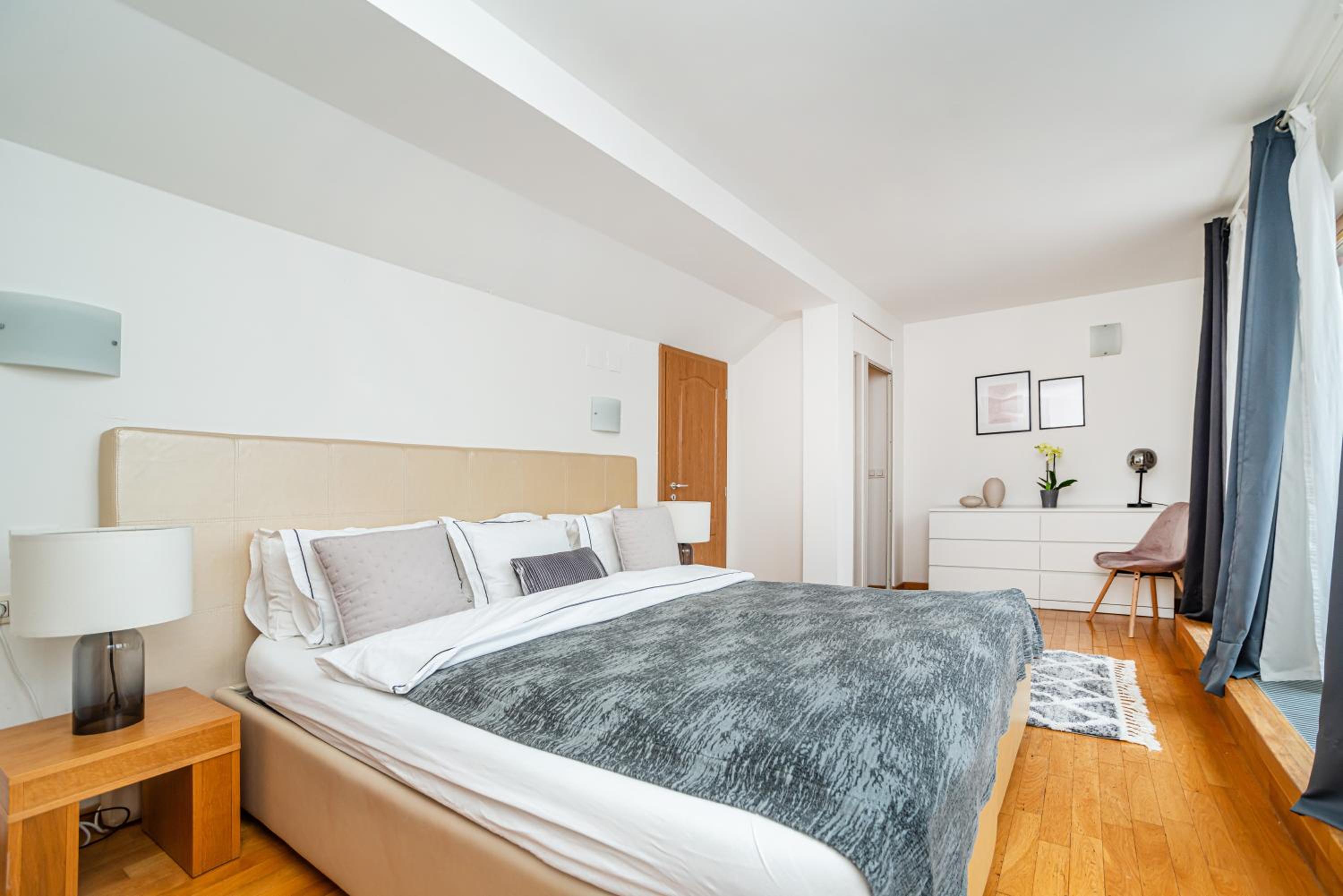Lavish and chic duplex apartment