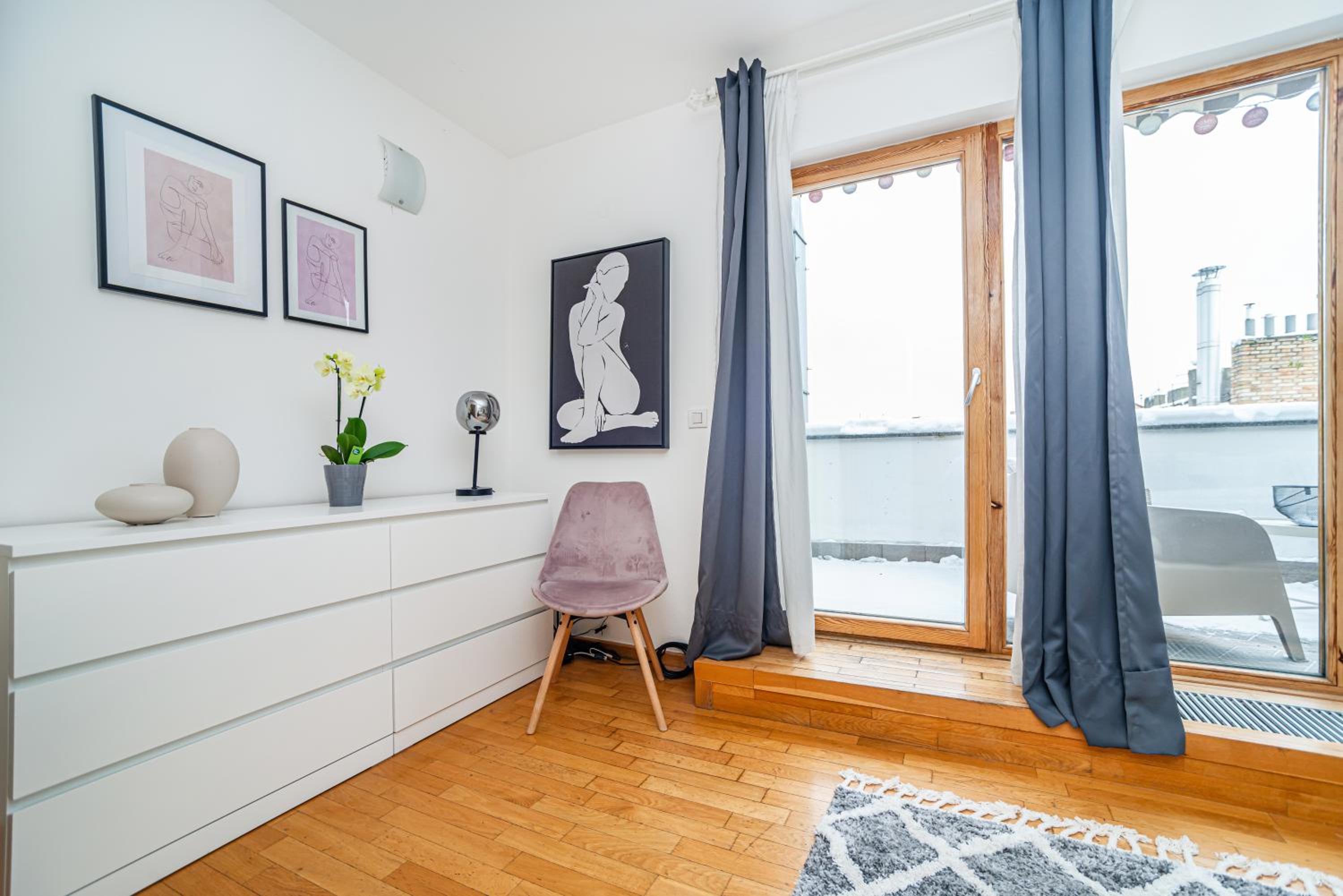 Lavish and chic duplex apartment