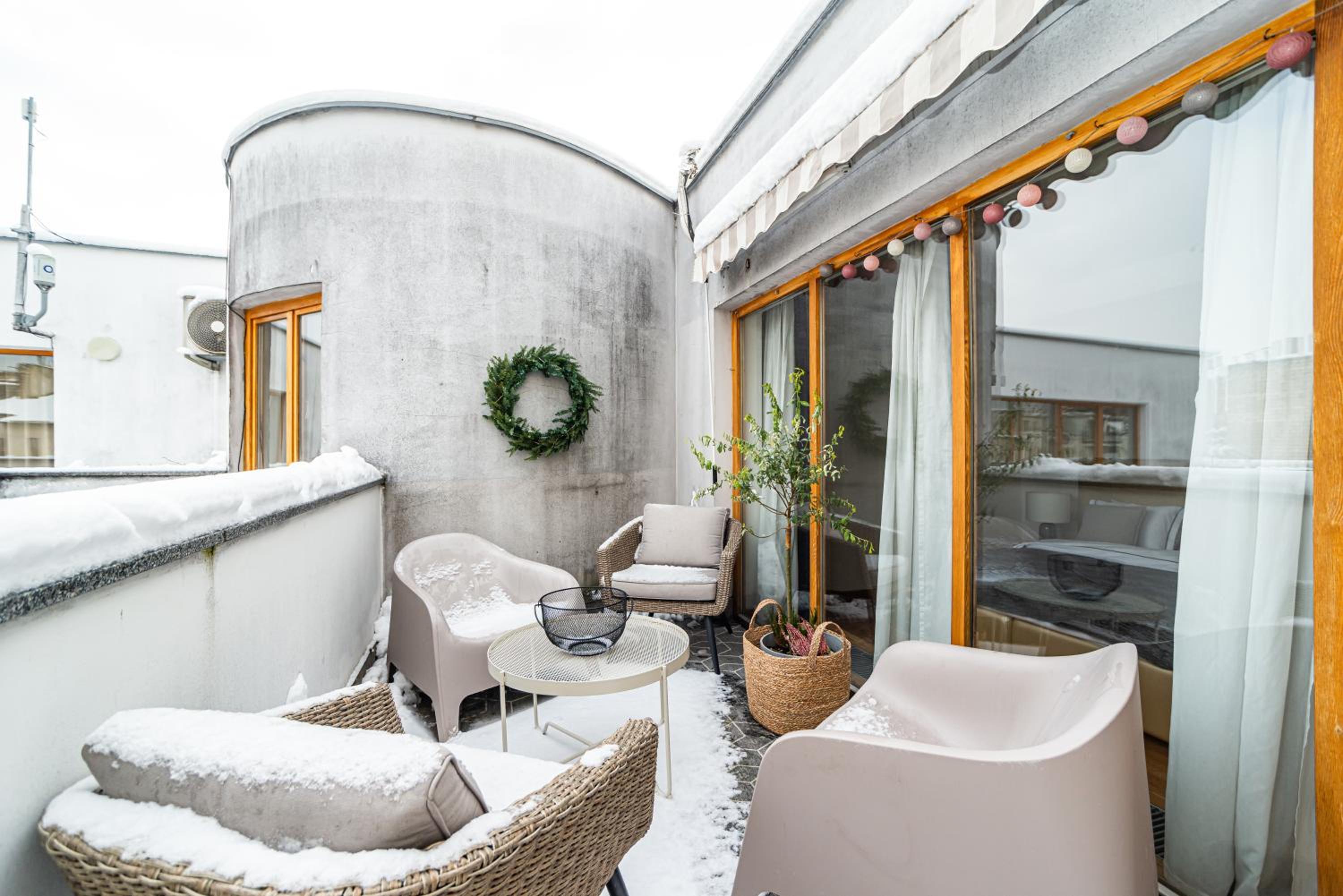 Lavish and chic duplex apartment