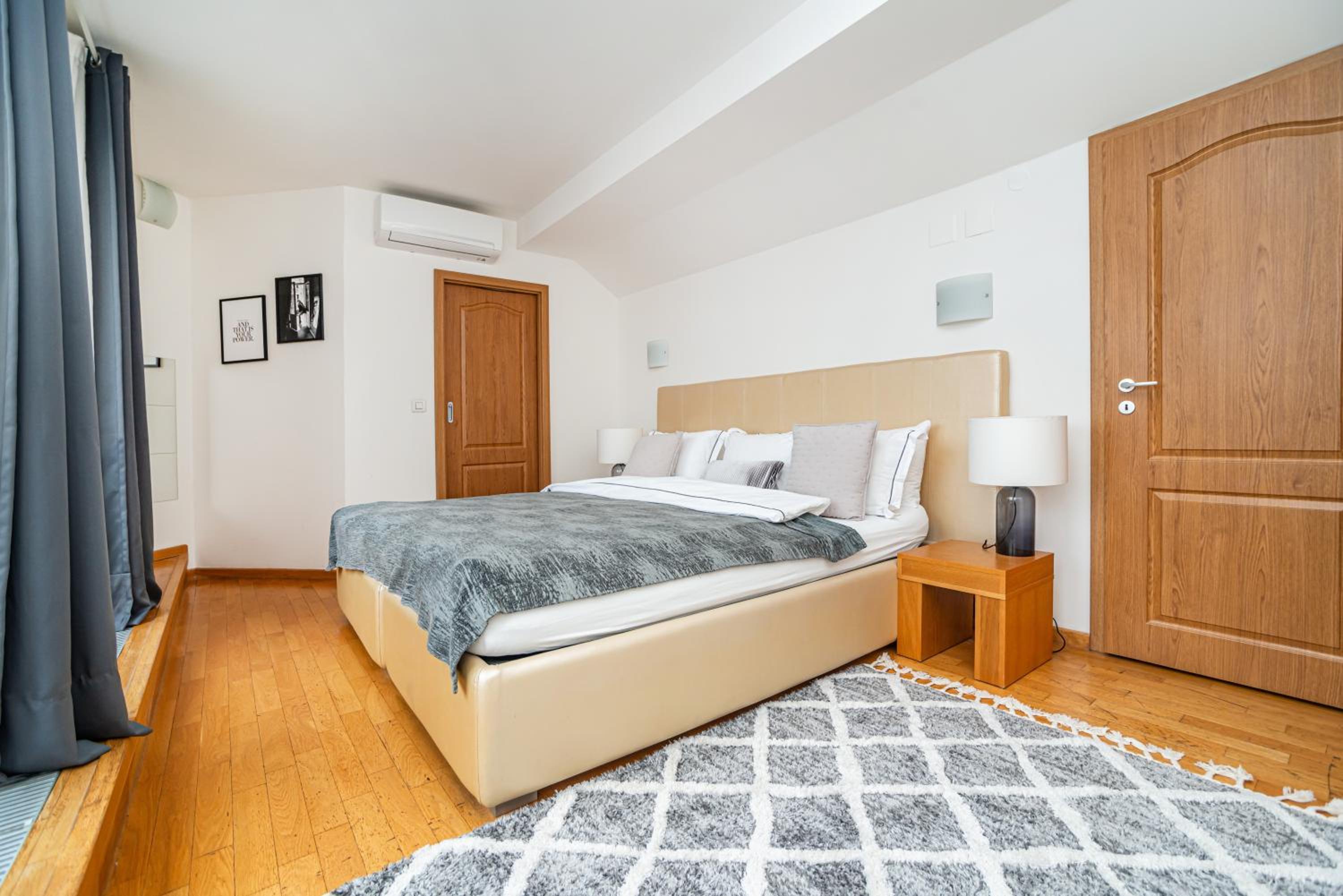 Lavish and chic duplex apartment