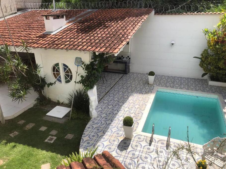 CASA SUL DE MINAS ITAJUBA COM PISCINA, CHURRASQUEIRA E MUITO ACONCHEGO