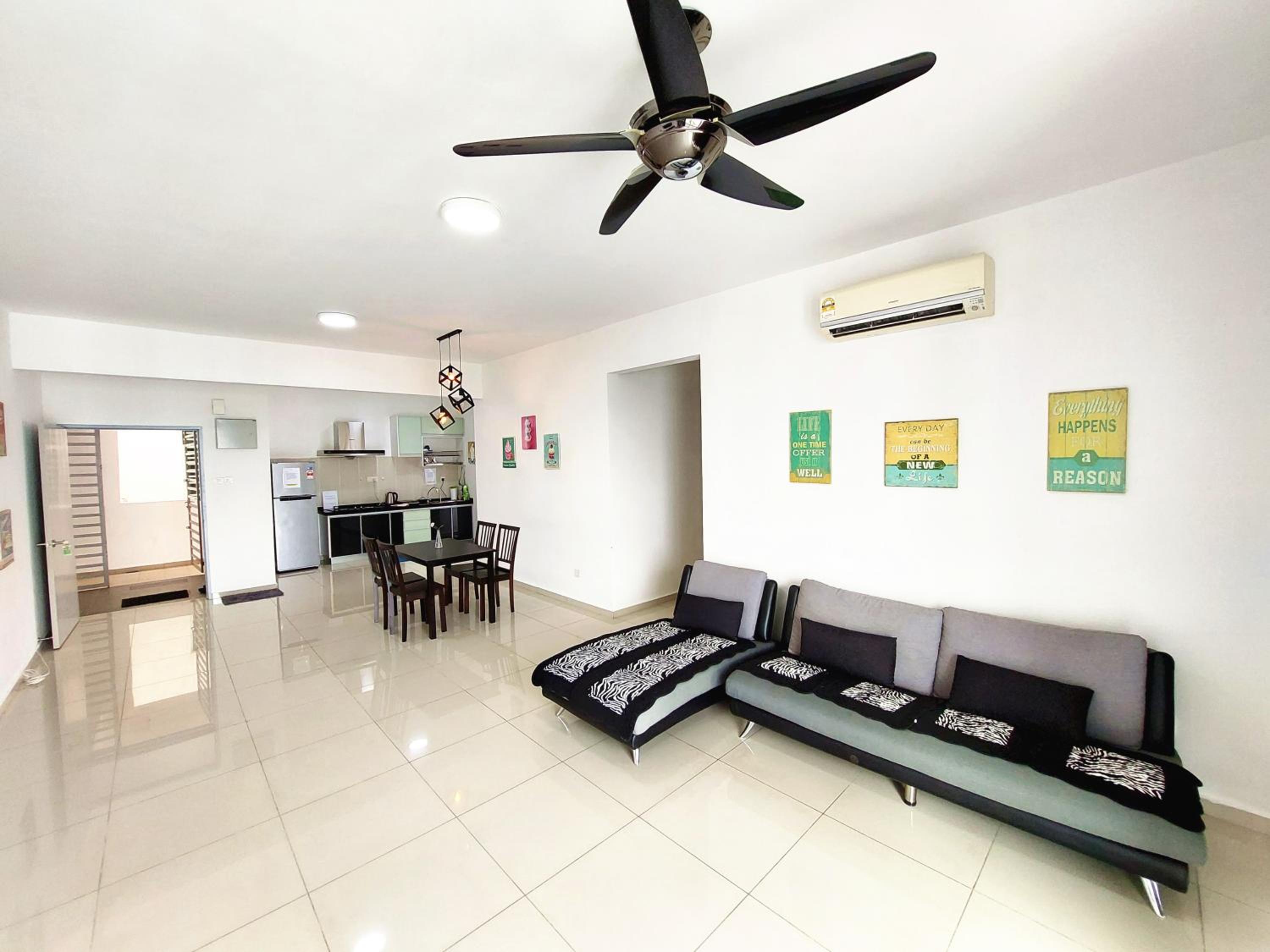 SR28-HousePrivate-3room-BigHouse photo 1