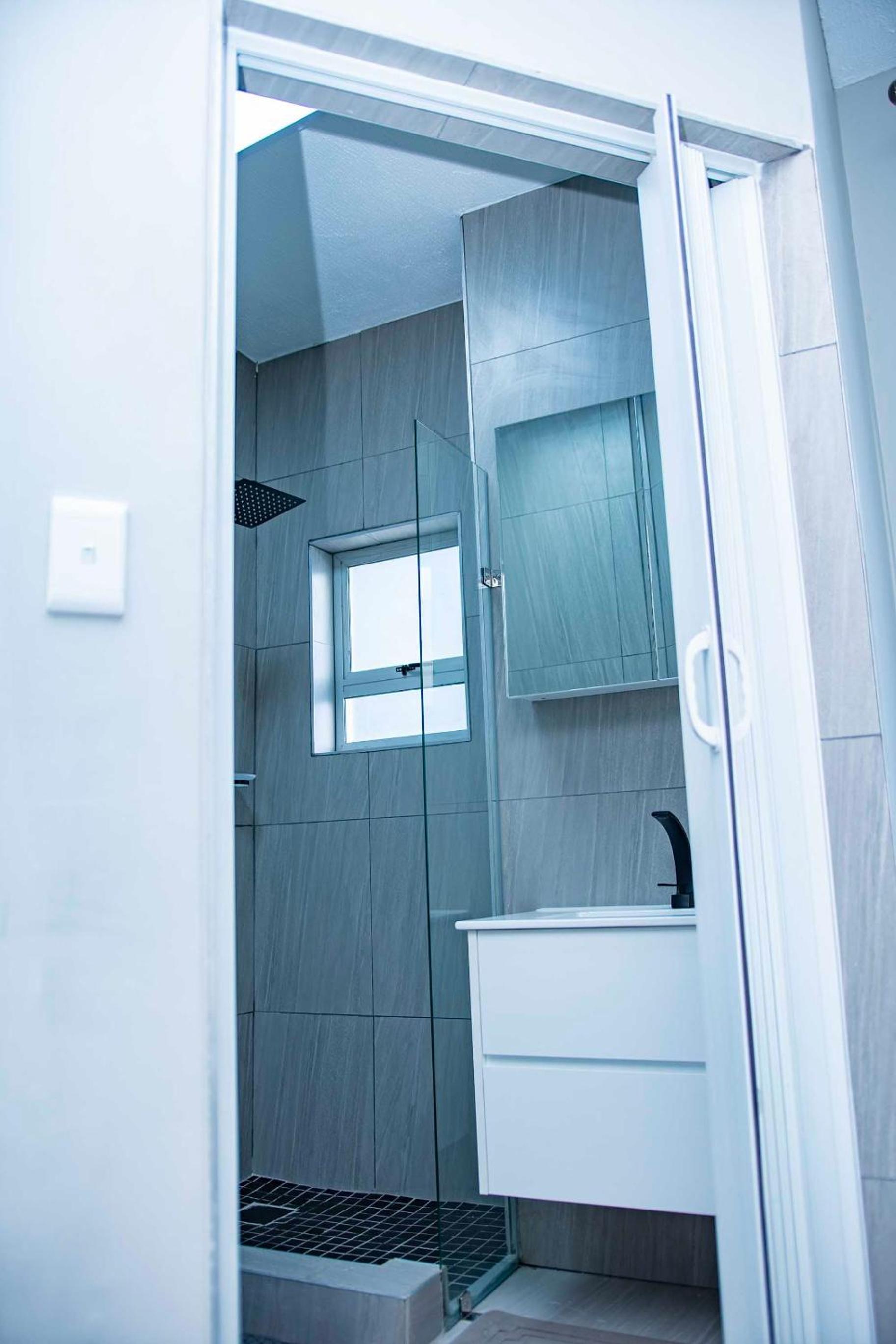 KANDIAS SELF-CATERING APARTMENT