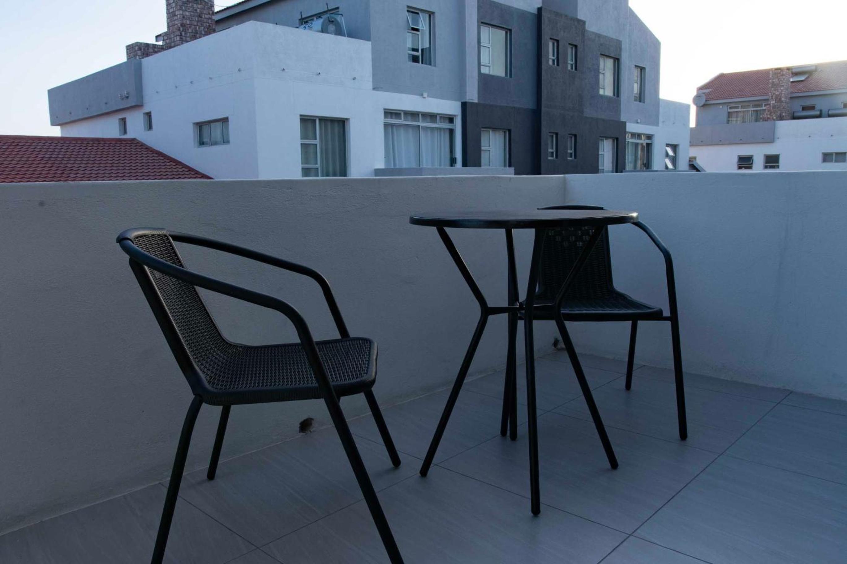 KANDIAS SELF-CATERING APARTMENT