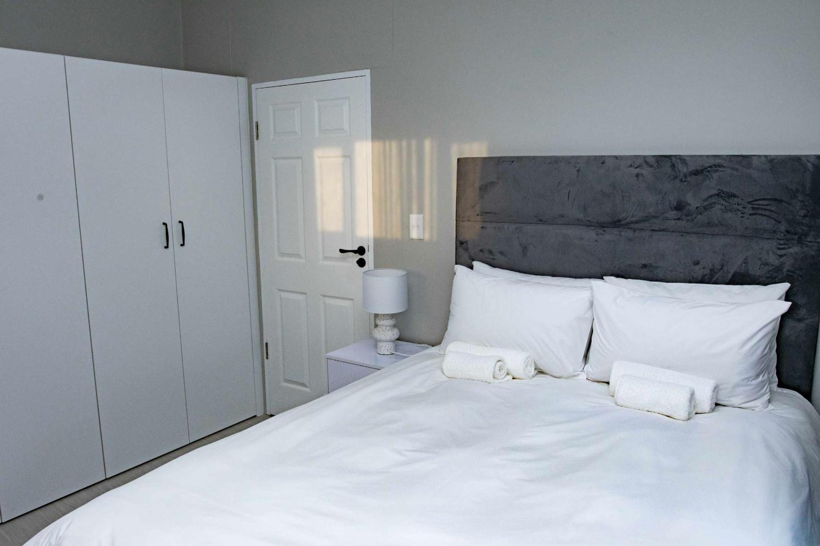 KANDIAS SELF-CATERING APARTMENT