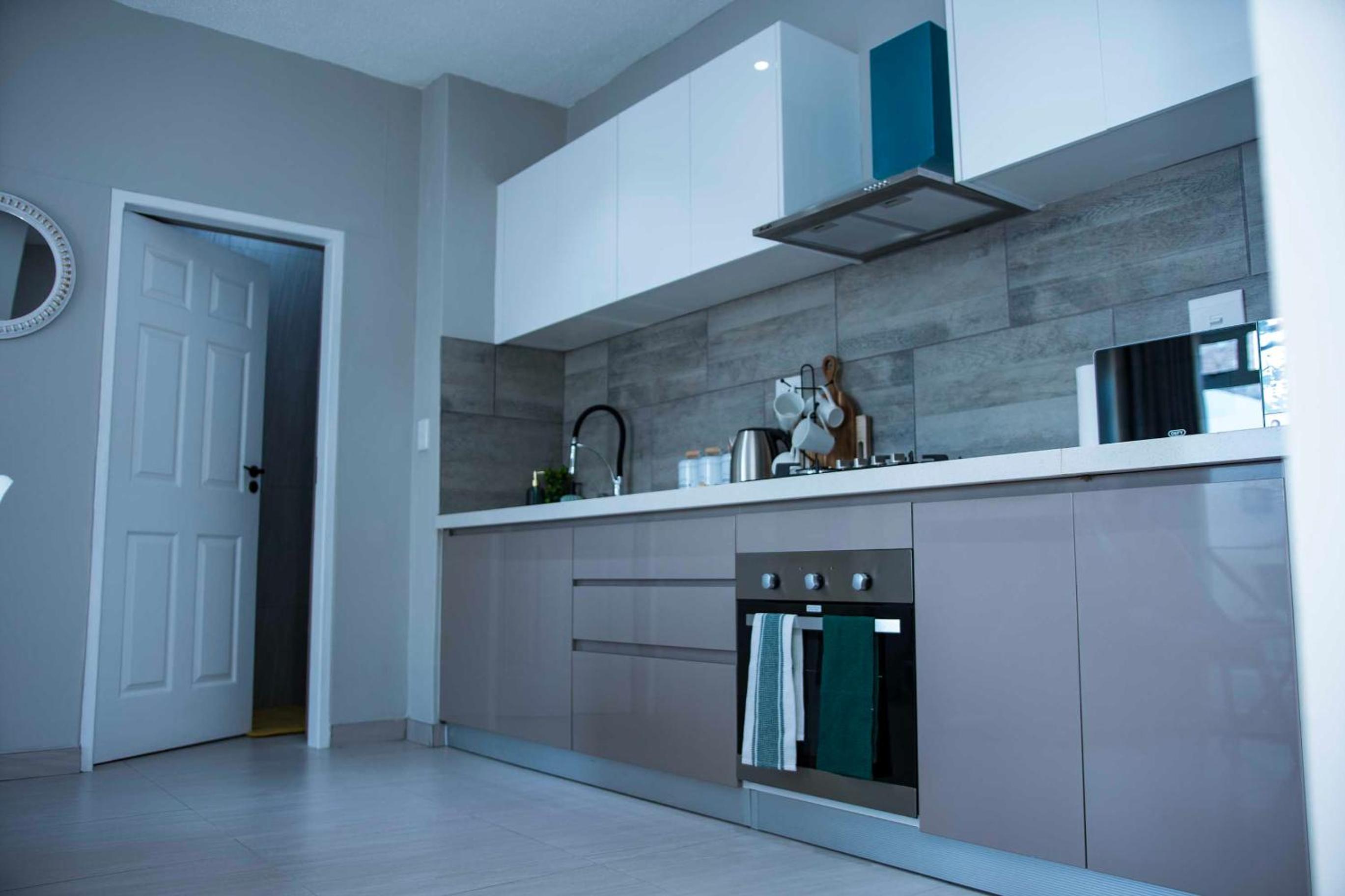 KANDIAS SELF-CATERING APARTMENT