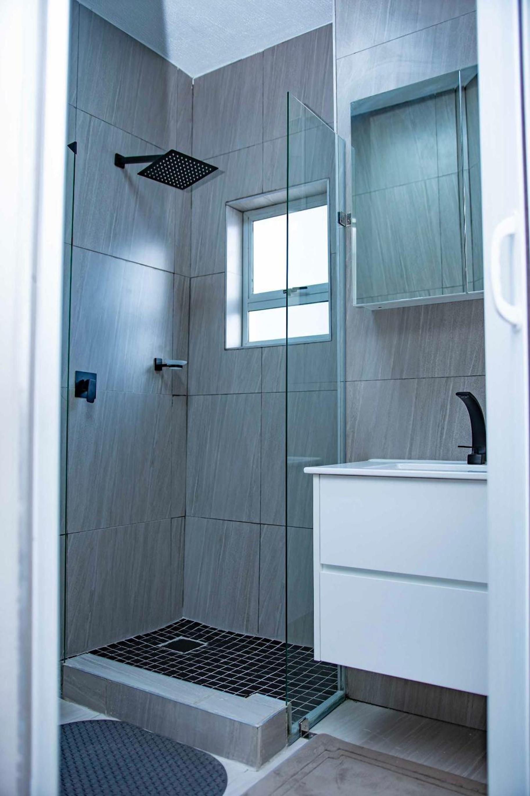 KANDIAS SELF-CATERING APARTMENT