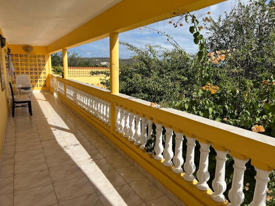 Traumhaus am Hang mit privatem Pool