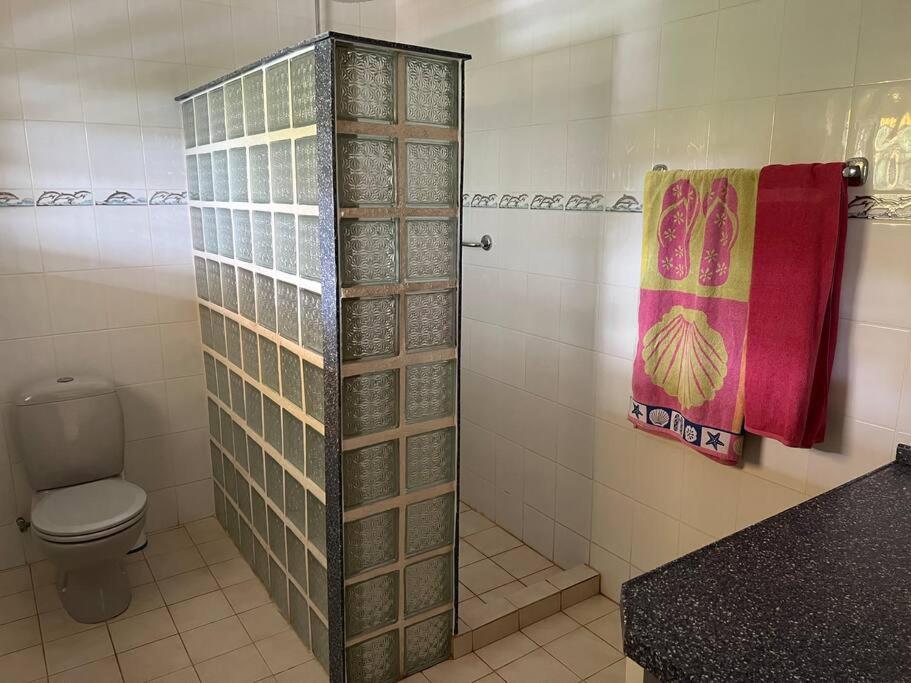 Traumhaus am Hang mit privatem Pool