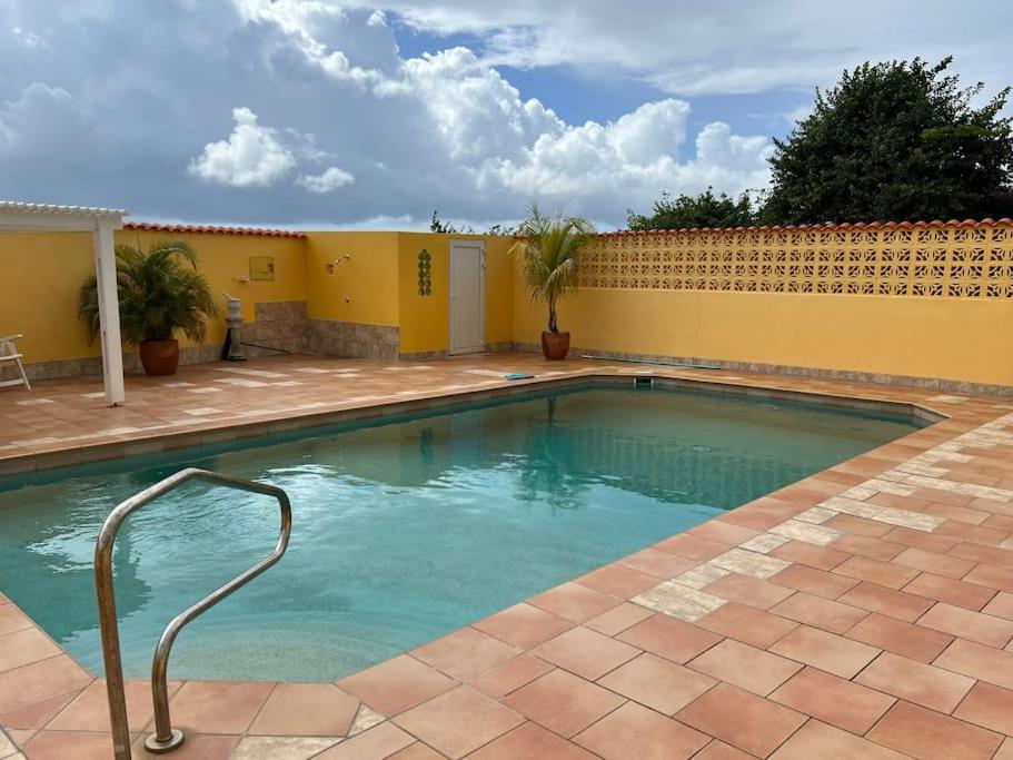Traumhaus am Hang mit privatem Pool