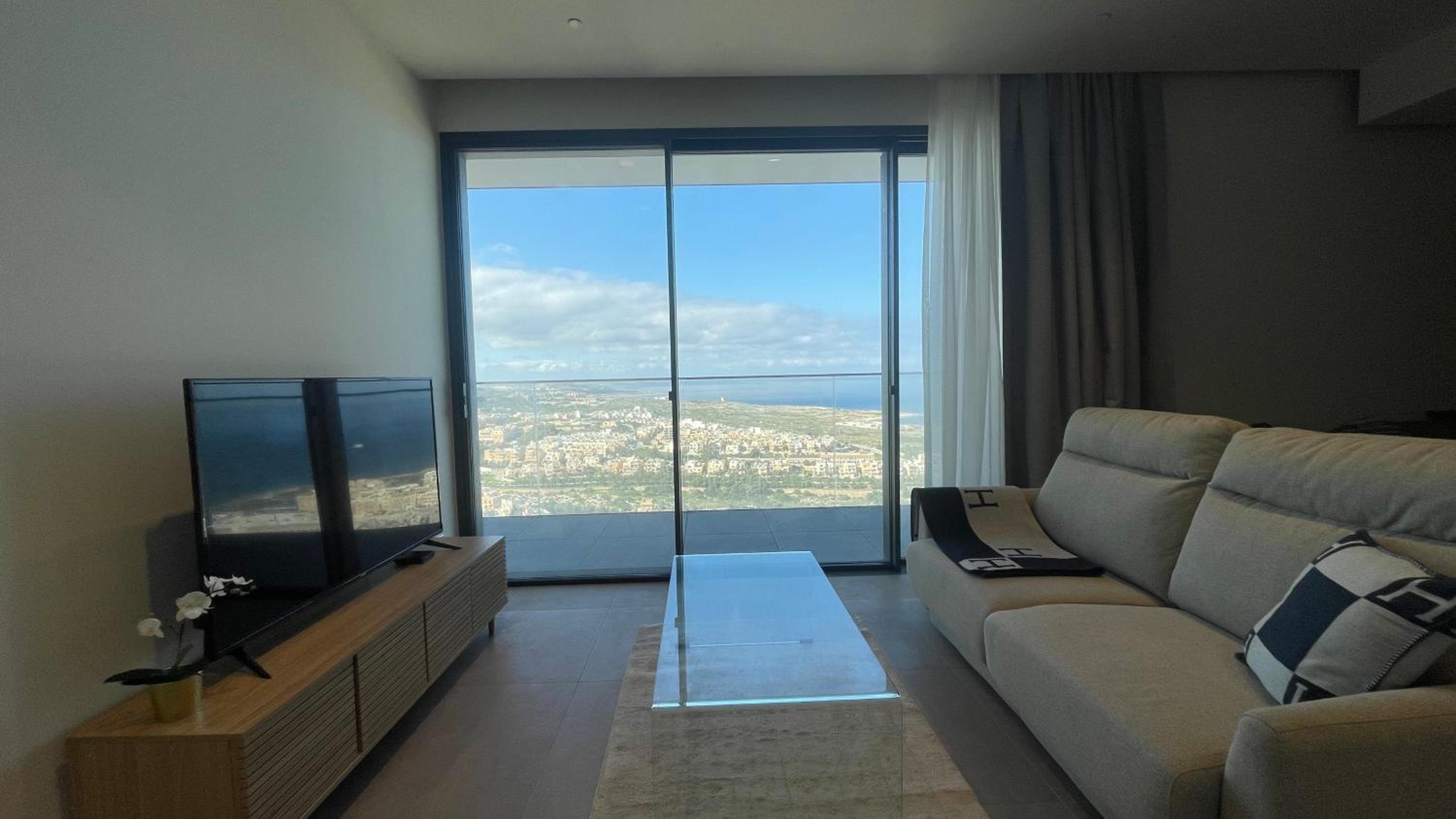 Mercury Tower Suites with pool access