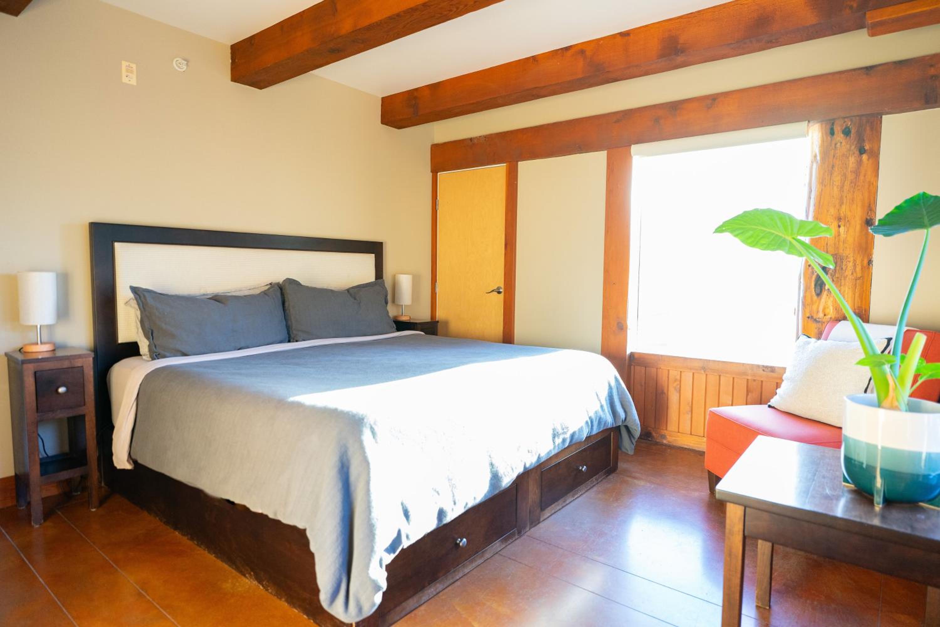 Waterfront Condo in Ucluelet