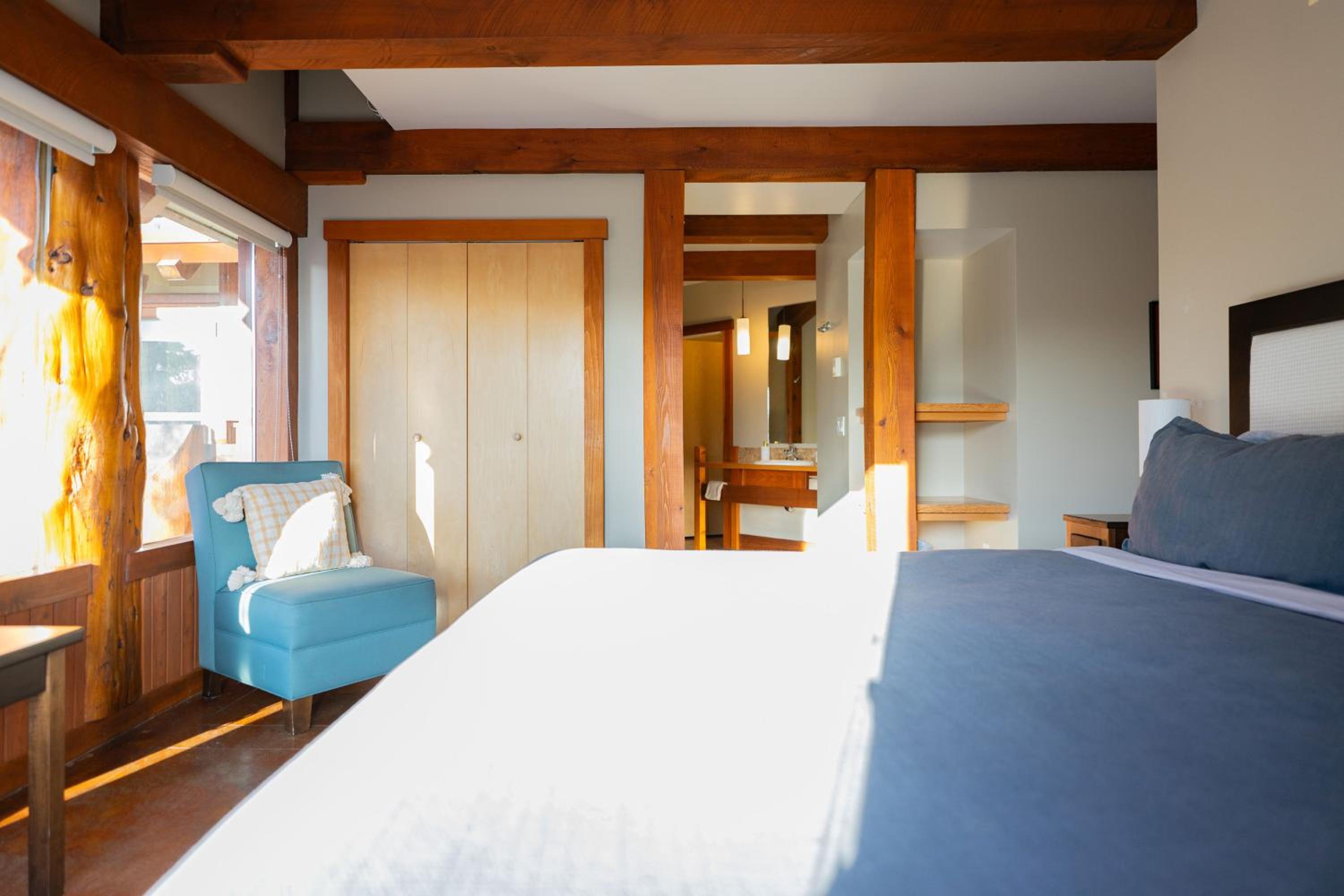 Waterfront Condo in Ucluelet