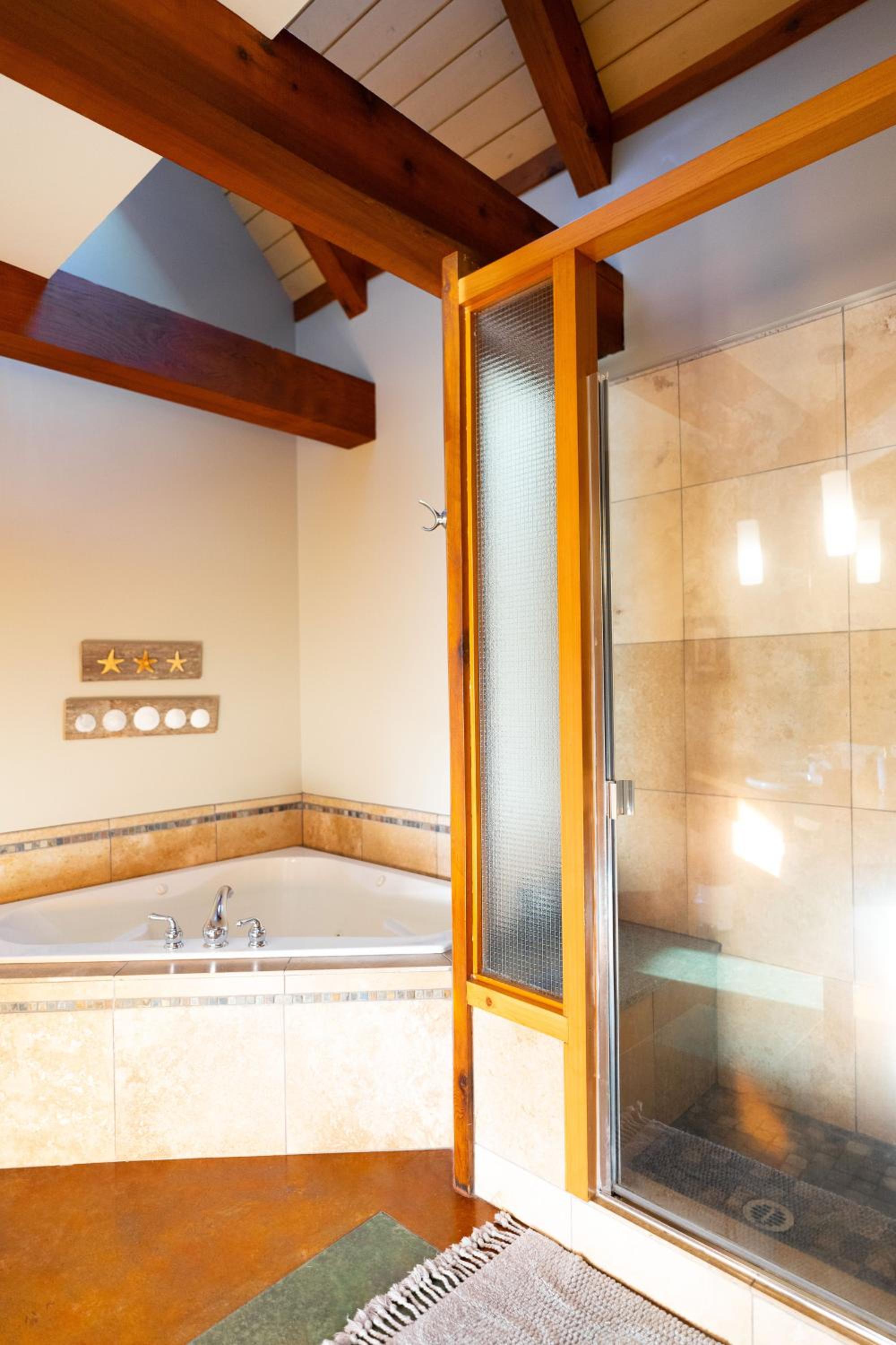 Waterfront Condo in Ucluelet