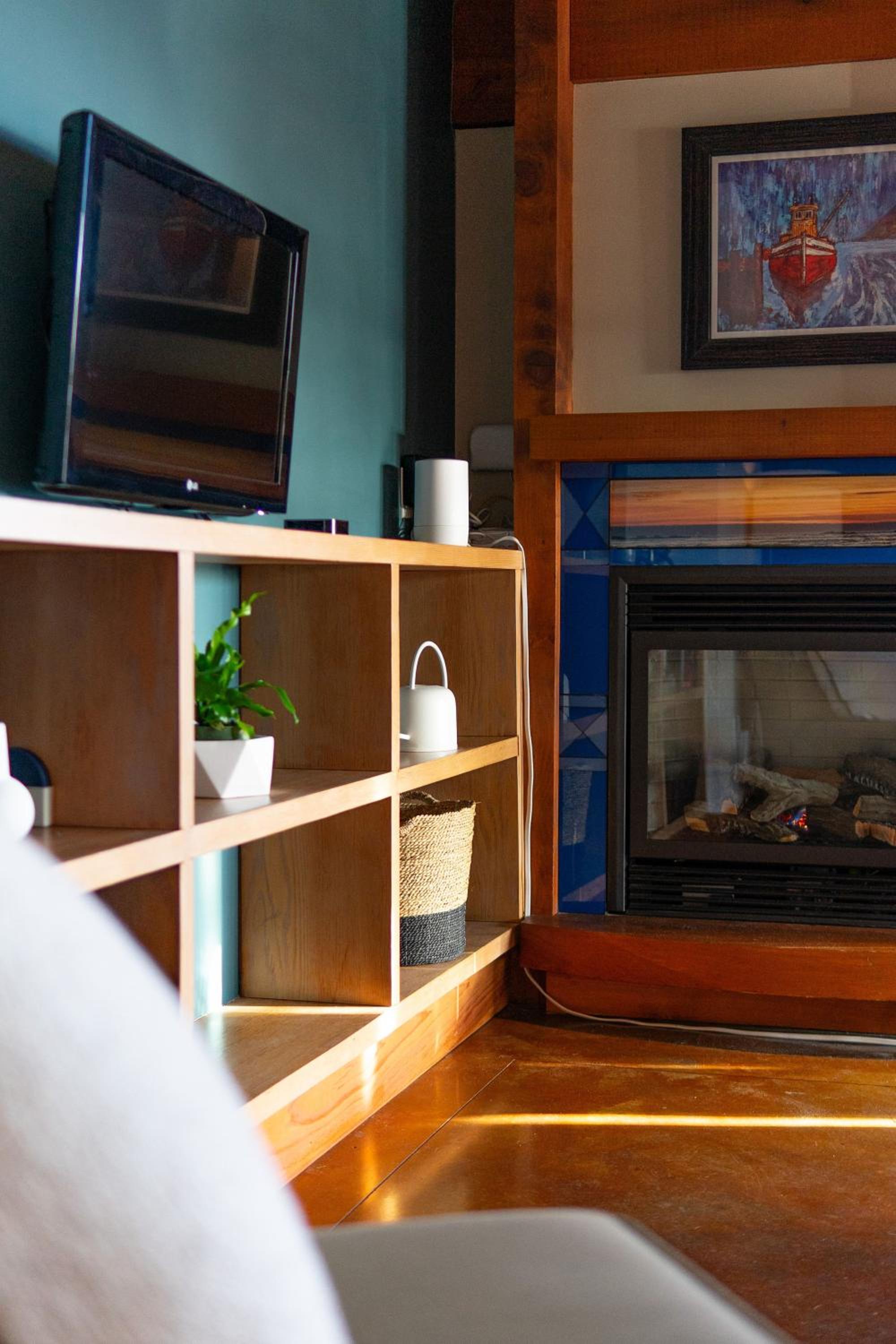 Waterfront Condo in Ucluelet