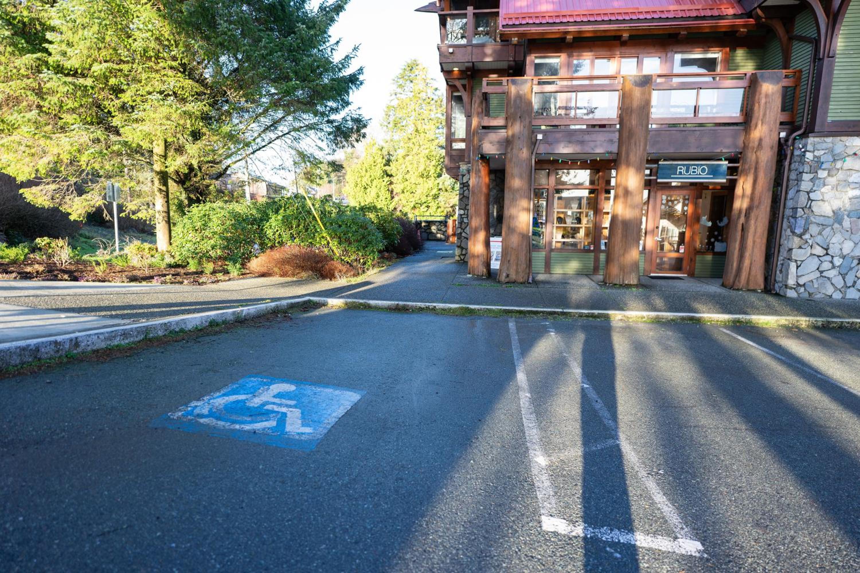 Waterfront Condo in Ucluelet