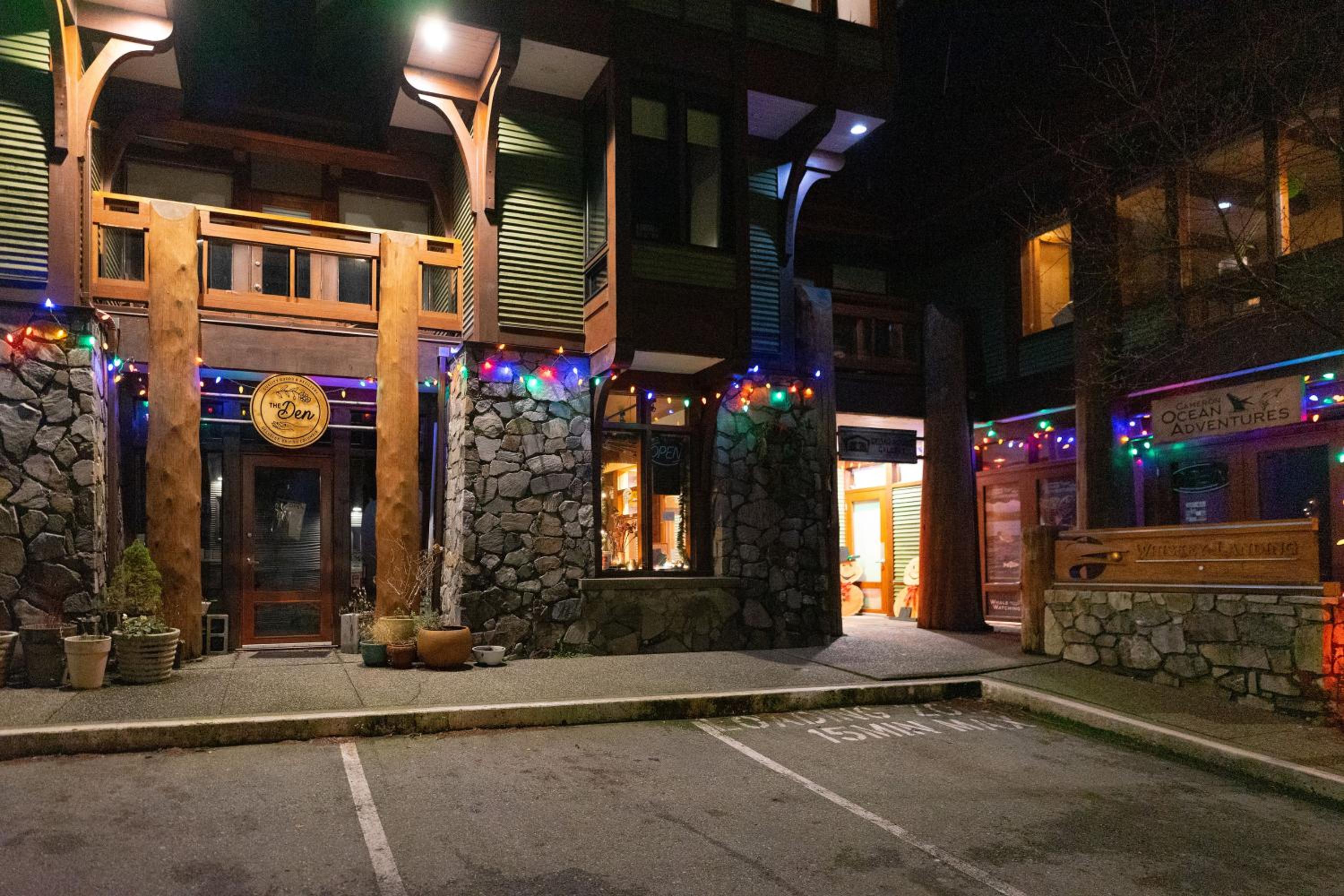 Waterfront Condo in Ucluelet