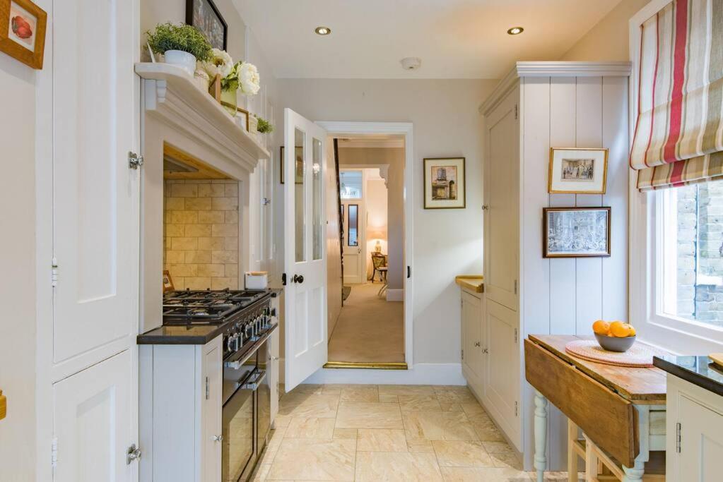 Villa Vita - Ideally located cottage by the sea view 4