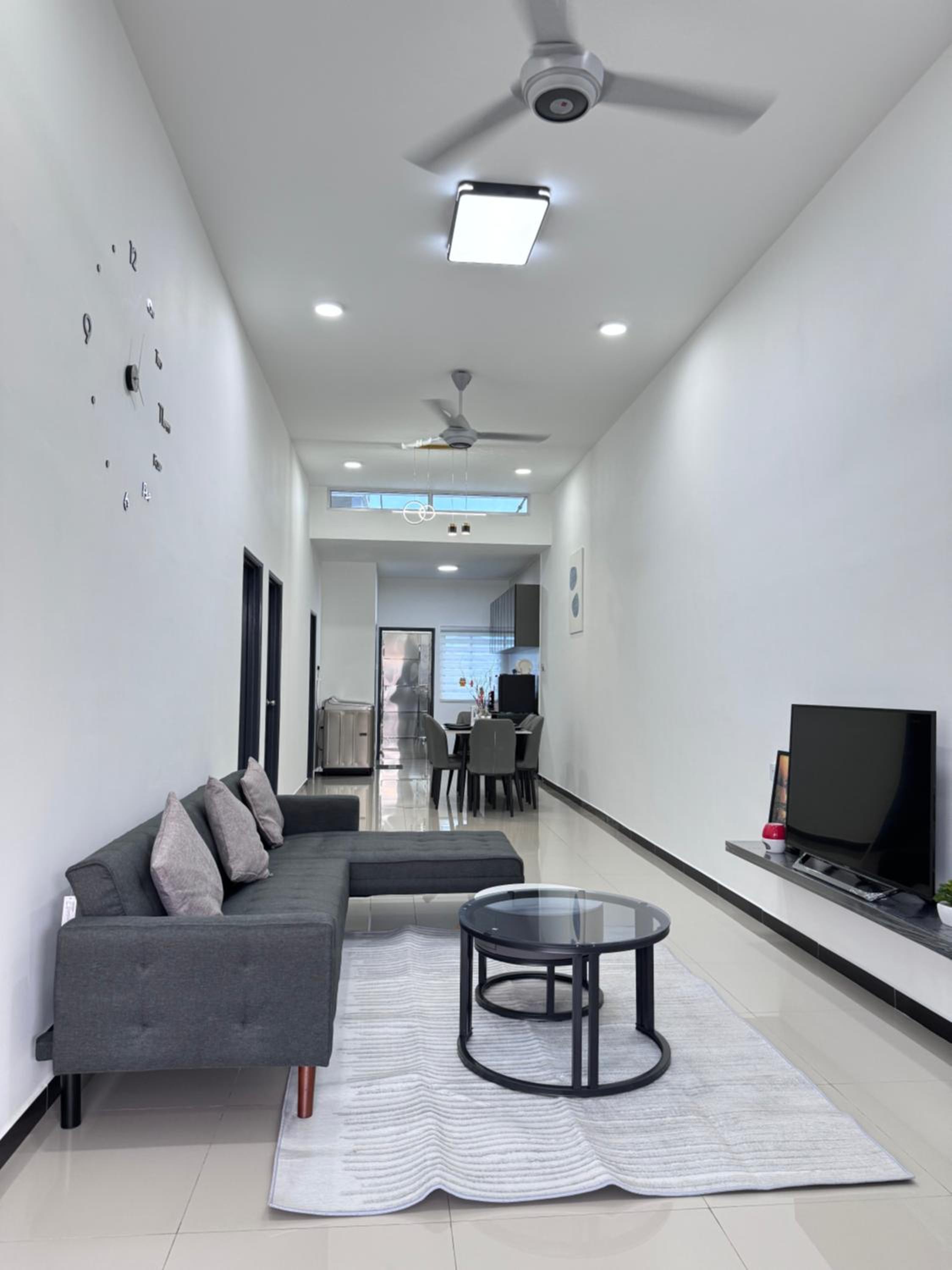 The Moment Homestay # WIFI TV Washer photo 1
