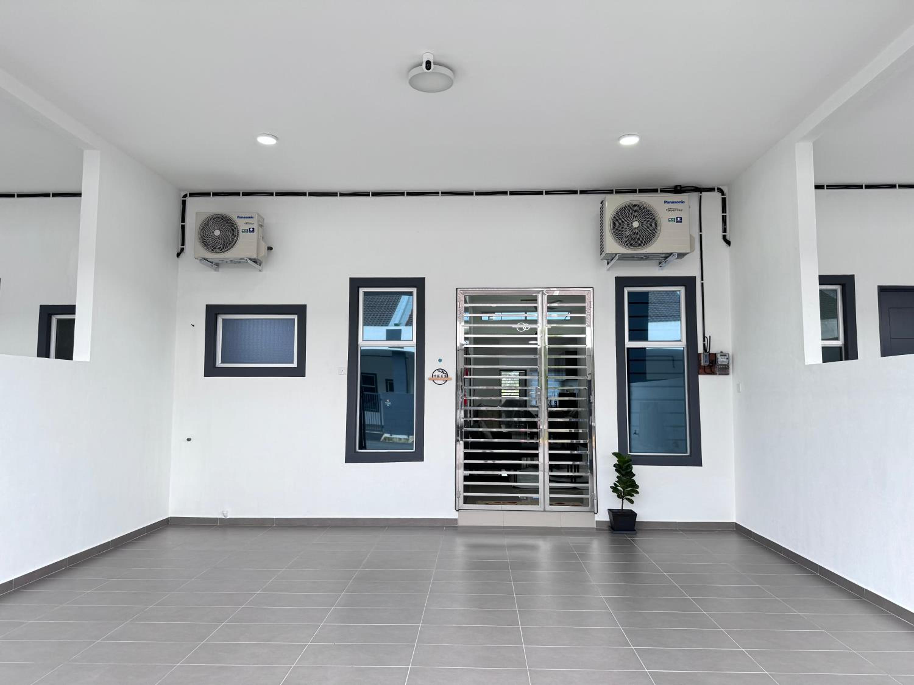 The Moment Homestay # WIFI TV Washer photo 8