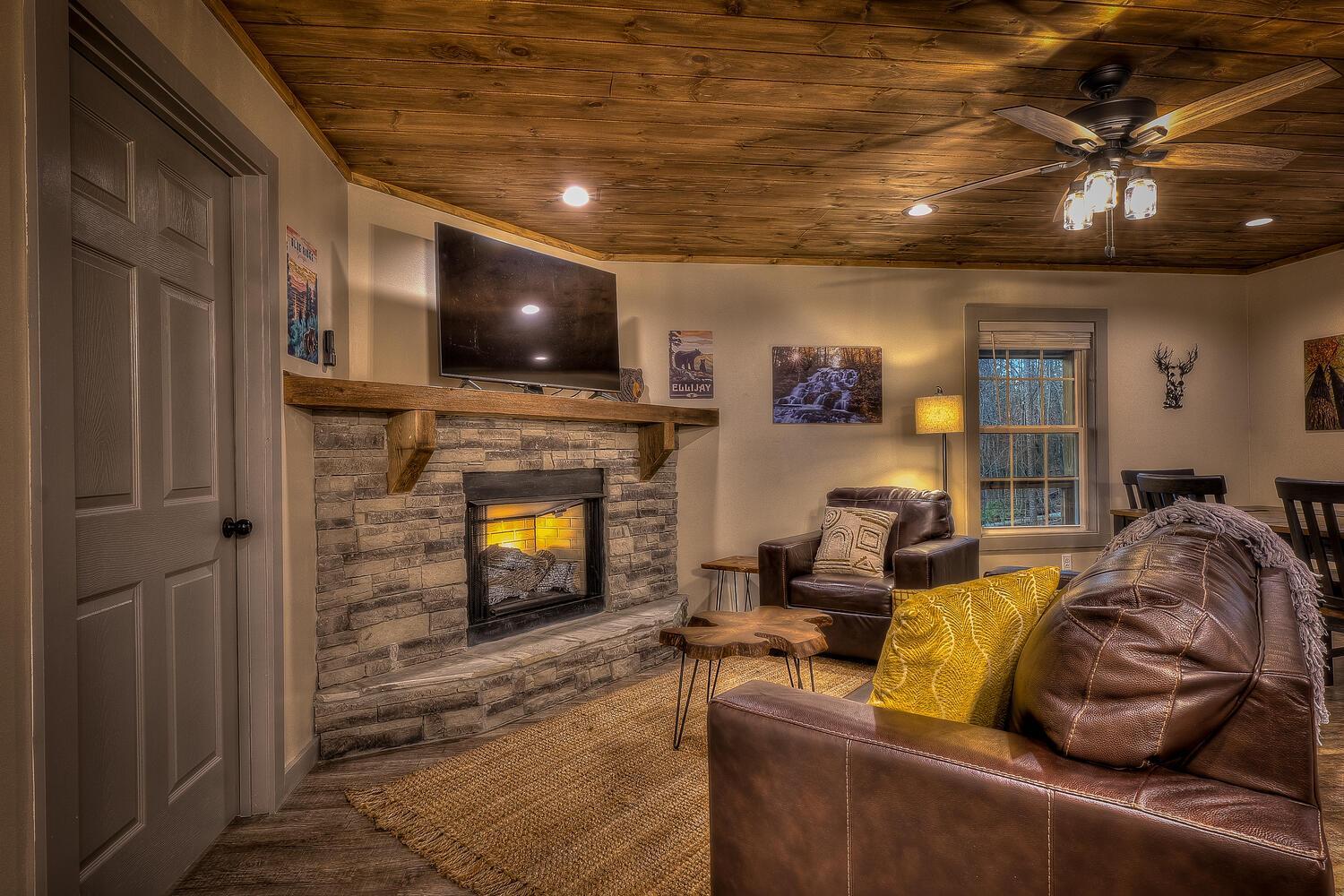 5-Star Cabin wHot Tub, Game Room, & Resort Perks! view 5