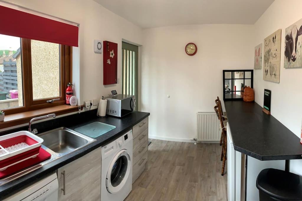 No.46, comfortable 2 bedroom property view 3