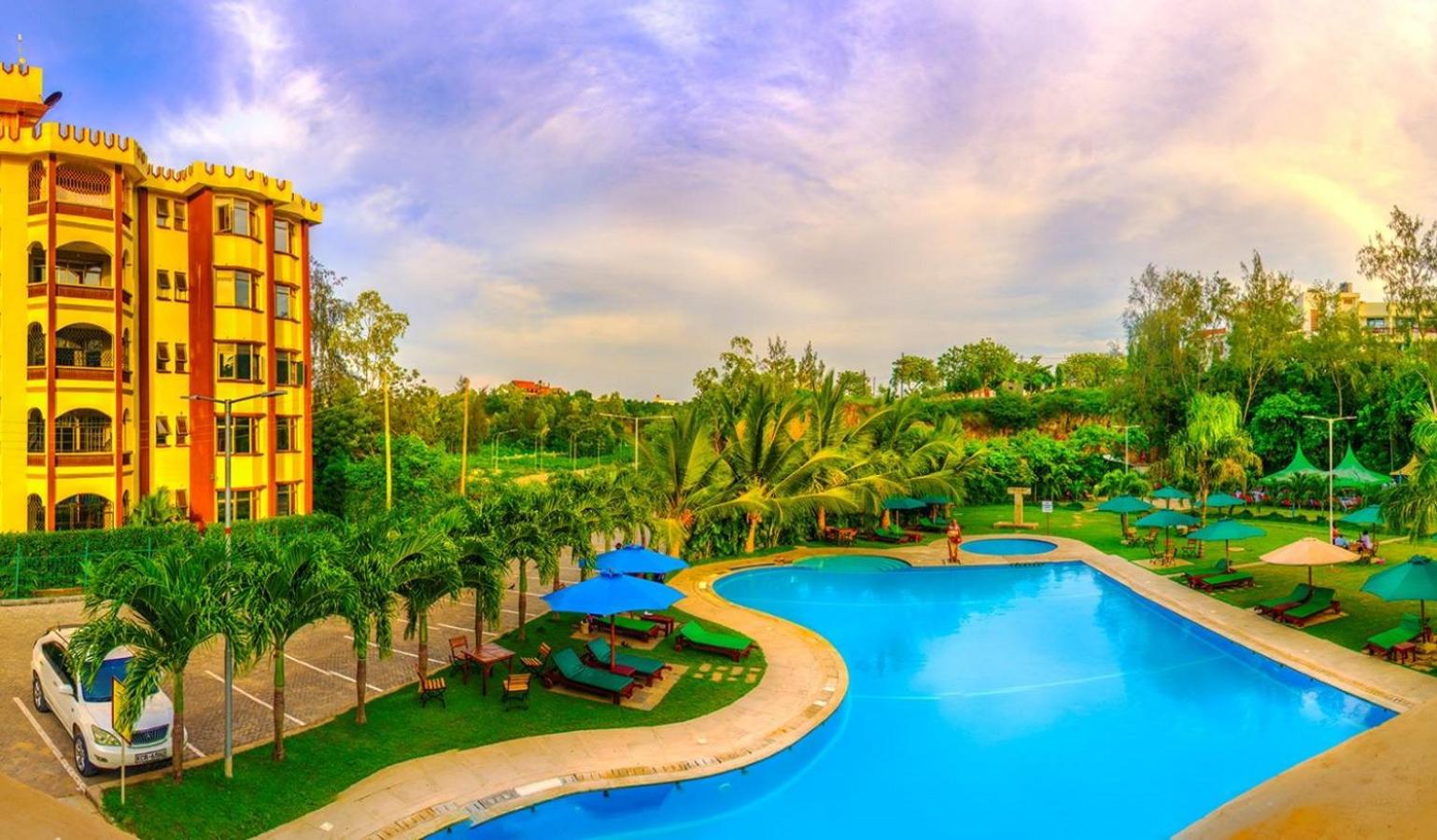 Roma Stays - Splendid Kariba at Sunset Paradise Shanzu with a Swimming Pool view 4