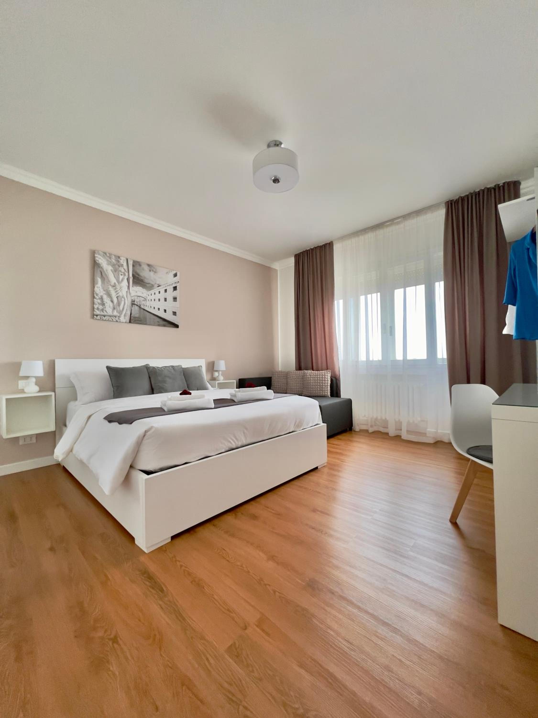 Corso Venezia photo 4