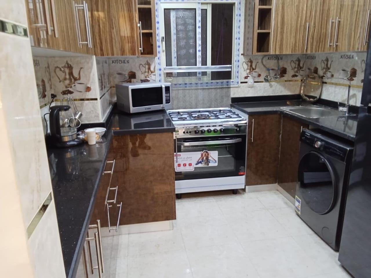 cozy and modern apartment in central location in Cairo Mohandessin near Nile
